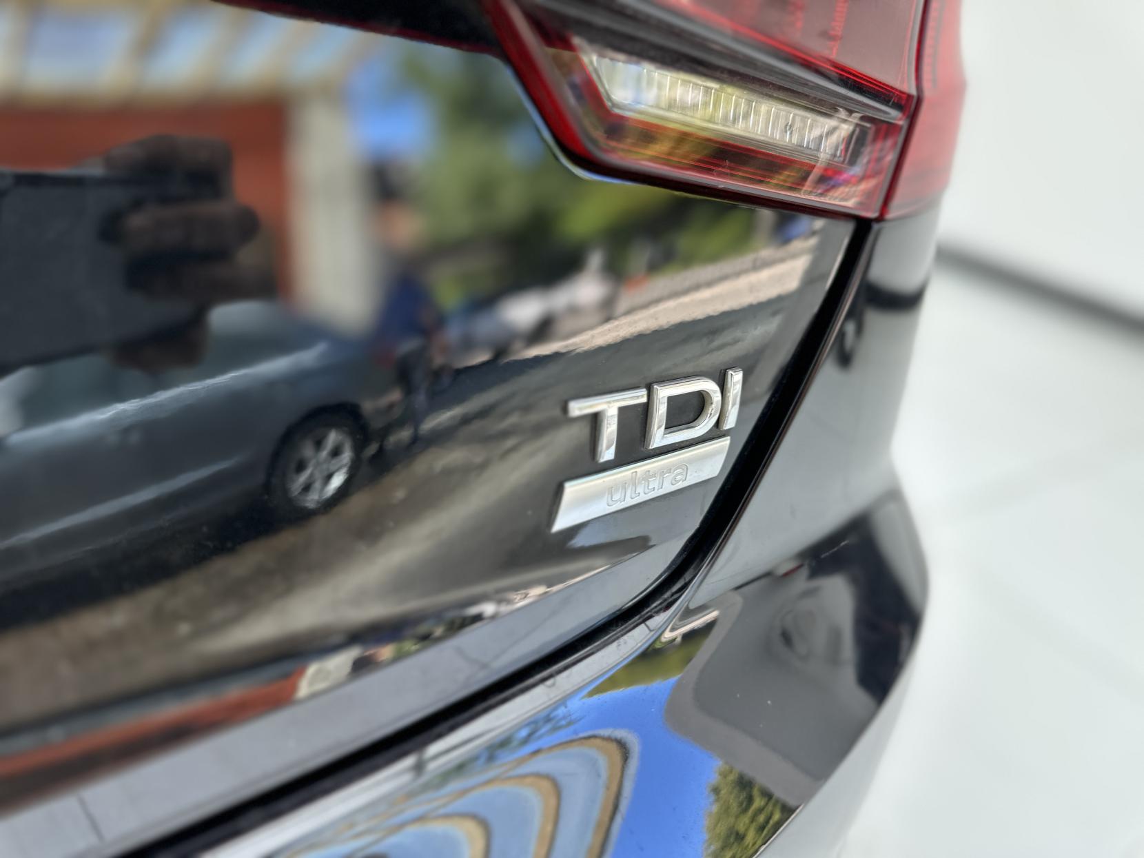 Audi A4 2.0 TDI ultra S line Saloon 4dr Diesel S Tronic Euro 6 (s/s) (190 ps)