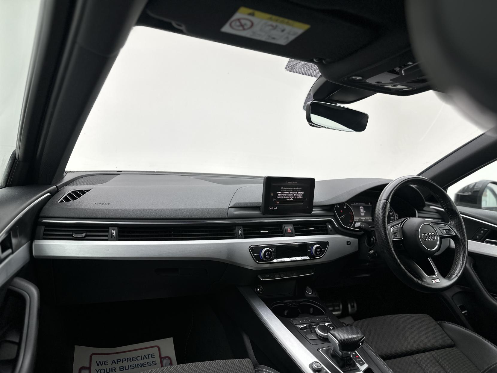 Audi A4 2.0 TDI ultra S line Saloon 4dr Diesel S Tronic Euro 6 (s/s) (190 ps)