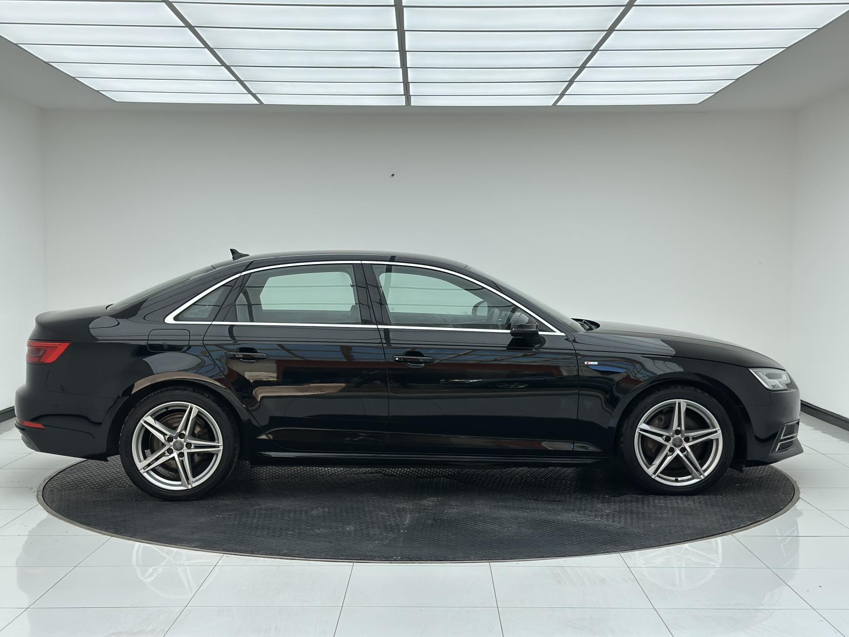 Audi A4 2.0 TDI ultra S line Saloon 4dr Diesel S Tronic Euro 6 (s/s) (190 ps)