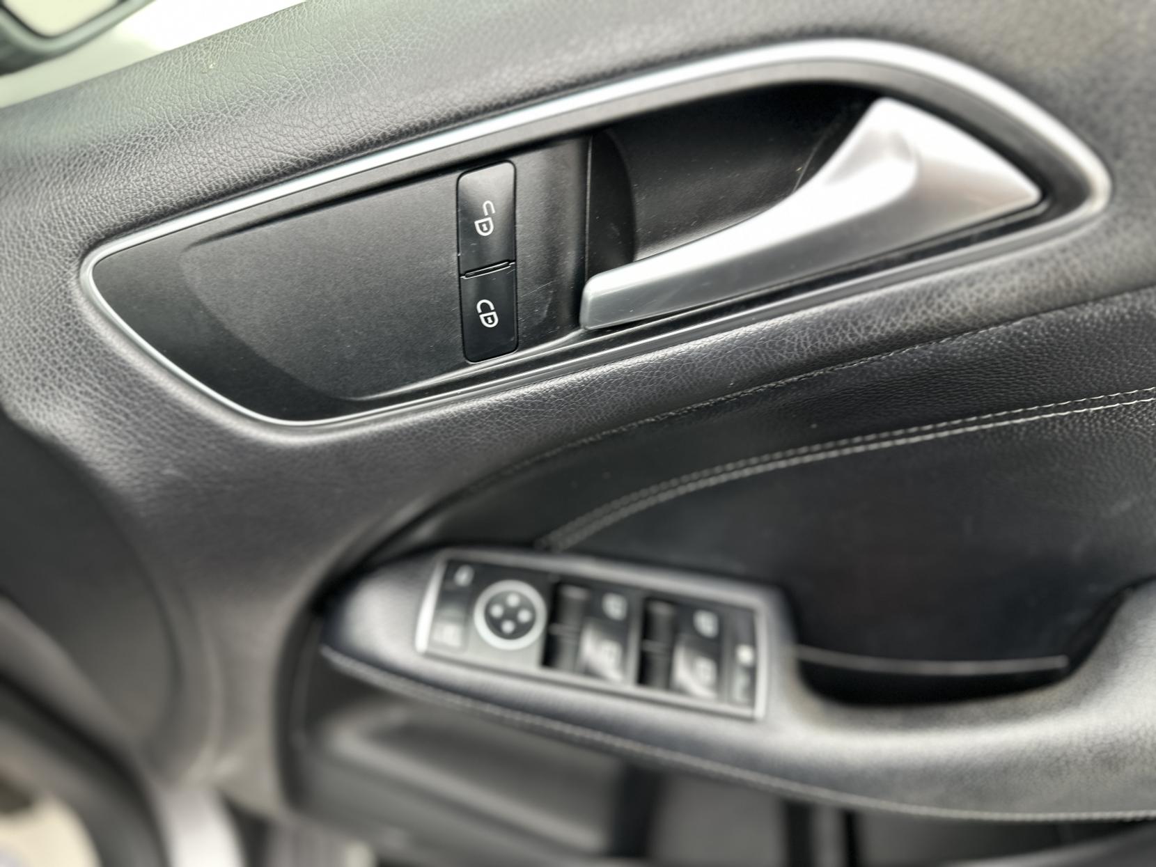 Mercedes-Benz B Class 1.5 B180d Sport (Executive) MPV 5dr Diesel 7G-DCT Euro 6 (s/s) (109 ps)