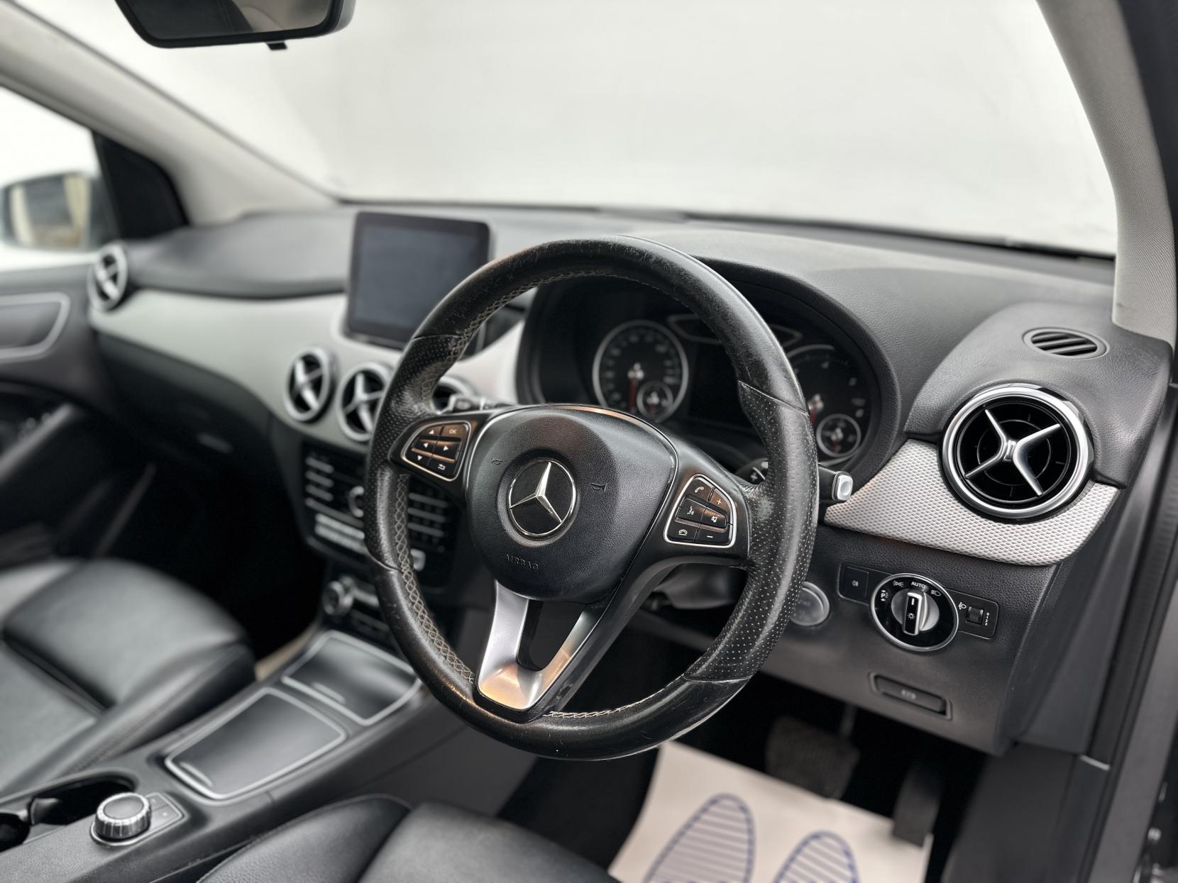 Mercedes-Benz B Class 1.5 B180d Sport (Executive) MPV 5dr Diesel 7G-DCT Euro 6 (s/s) (109 ps)