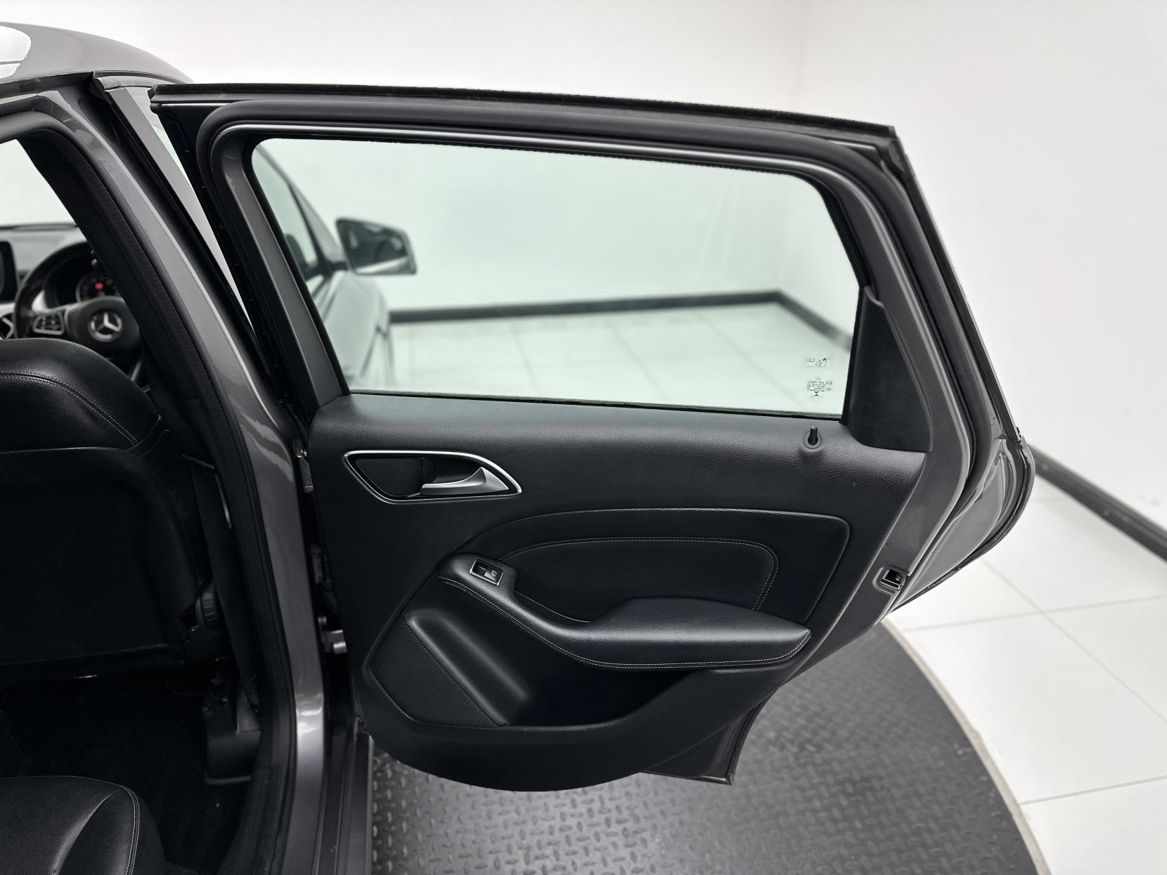 Mercedes-Benz B Class 1.5 B180d Sport (Executive) MPV 5dr Diesel 7G-DCT Euro 6 (s/s) (109 ps)