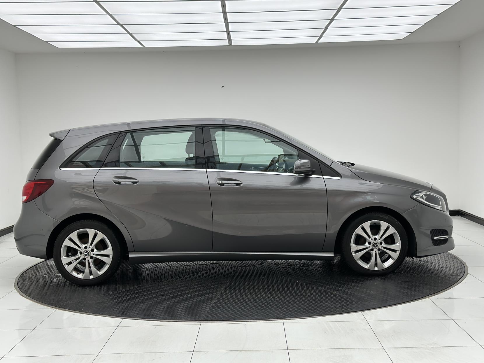 Mercedes-Benz B Class 1.5 B180d Sport (Executive) MPV 5dr Diesel 7G-DCT Euro 6 (s/s) (109 ps)