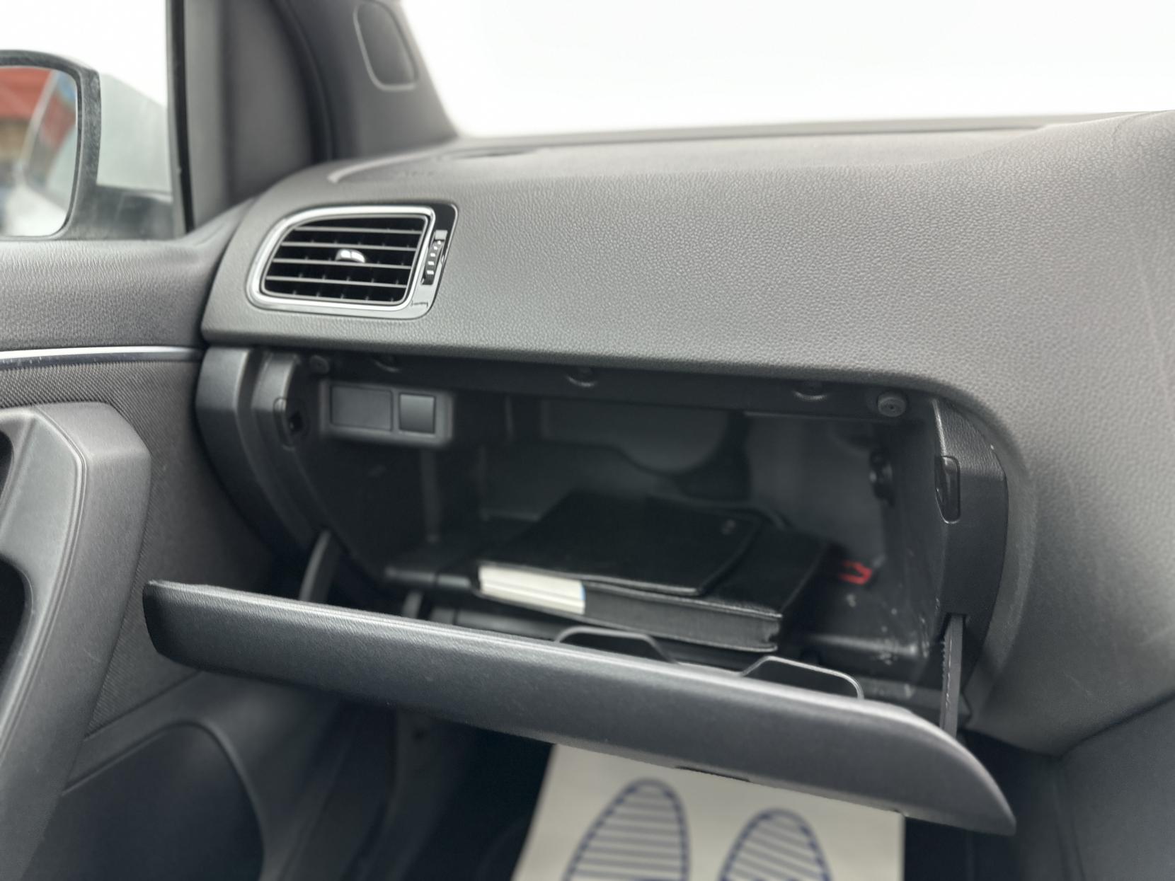 Volkswagen Polo 1.8 TSI BlueMotion Tech GTI Hatchback 3dr Petrol DSG Euro 6 (s/s) (192 ps)