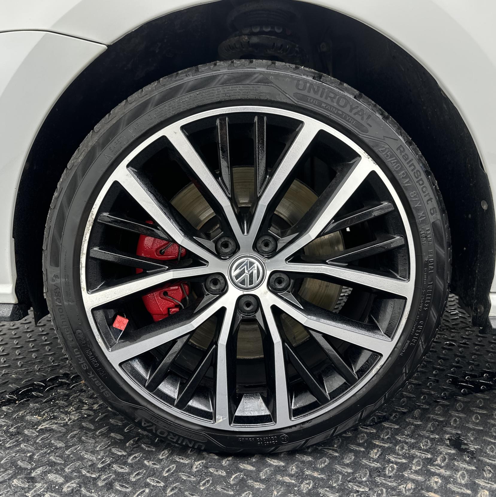 Volkswagen Polo 1.8 TSI BlueMotion Tech GTI Hatchback 3dr Petrol DSG Euro 6 (s/s) (192 ps)