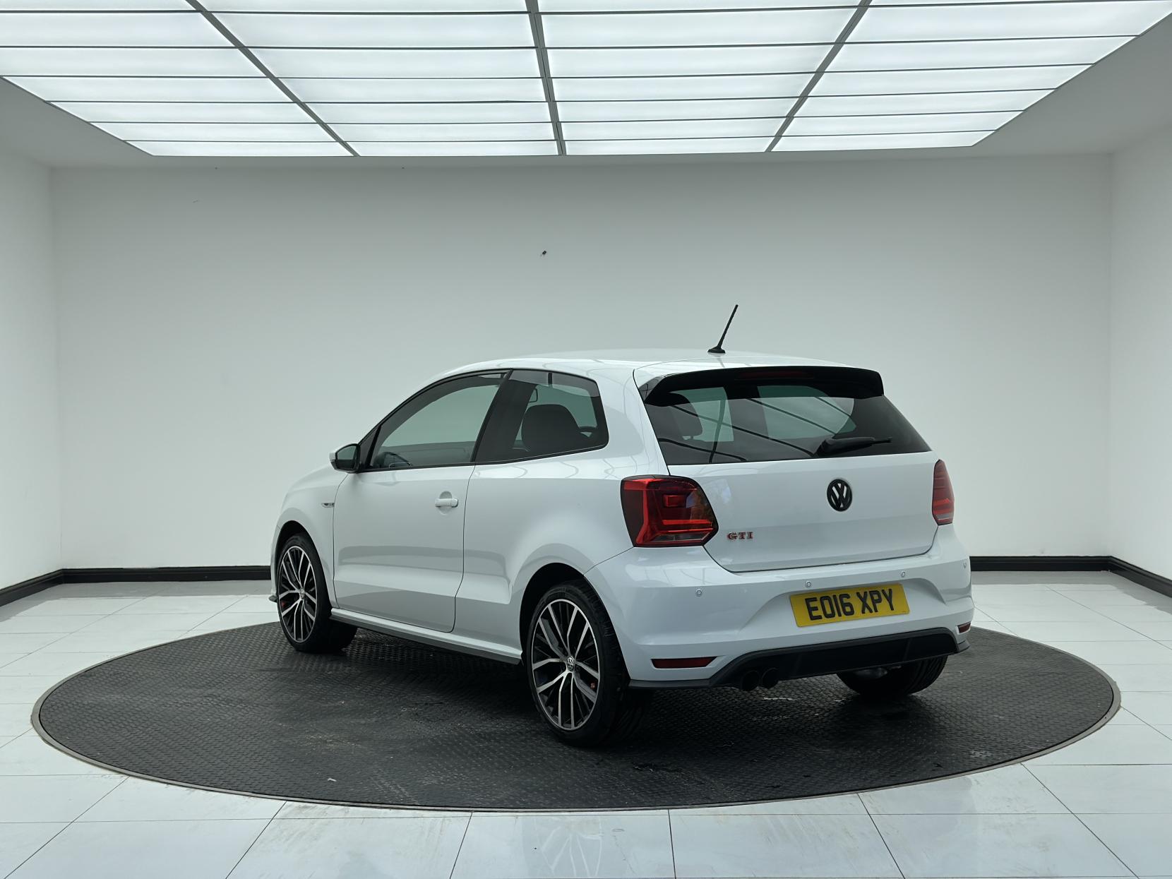 Volkswagen Polo 1.8 TSI BlueMotion Tech GTI Hatchback 3dr Petrol DSG Euro 6 (s/s) (192 ps)