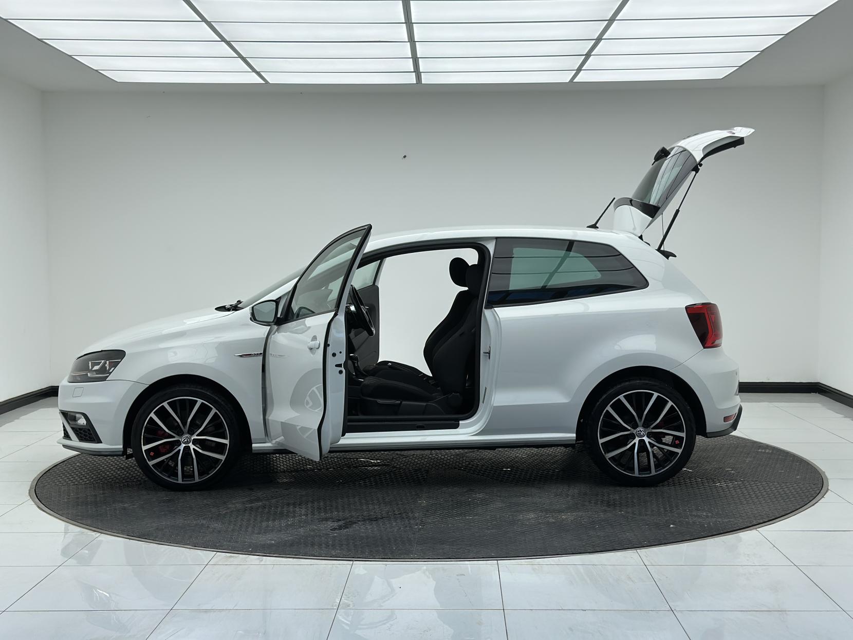 Volkswagen Polo 1.8 TSI BlueMotion Tech GTI Hatchback 3dr Petrol DSG Euro 6 (s/s) (192 ps)