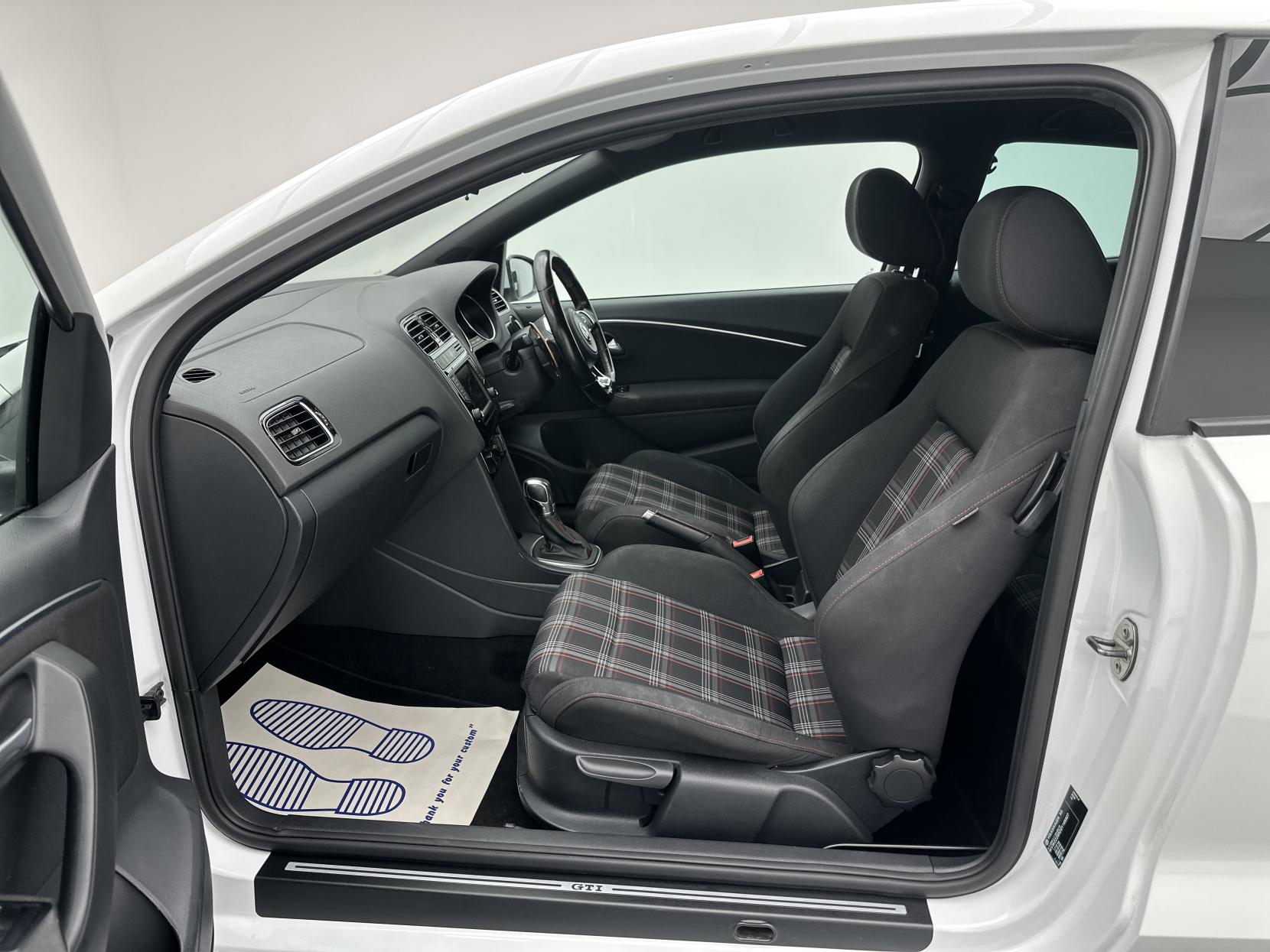 Volkswagen Polo 1.8 TSI BlueMotion Tech GTI Hatchback 3dr Petrol DSG Euro 6 (s/s) (192 ps)