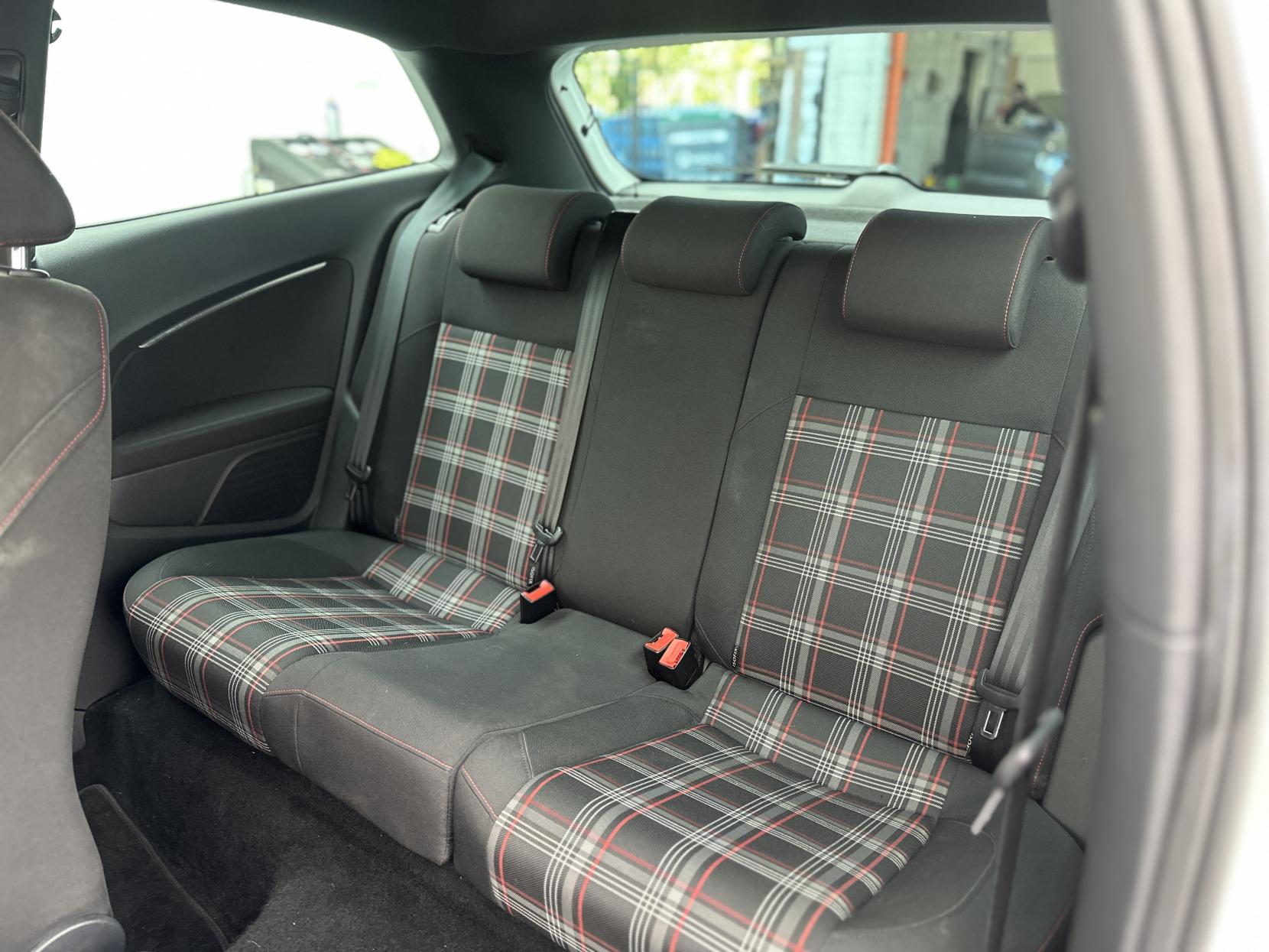 Volkswagen Polo 1.8 TSI BlueMotion Tech GTI Hatchback 3dr Petrol DSG Euro 6 (s/s) (192 ps)