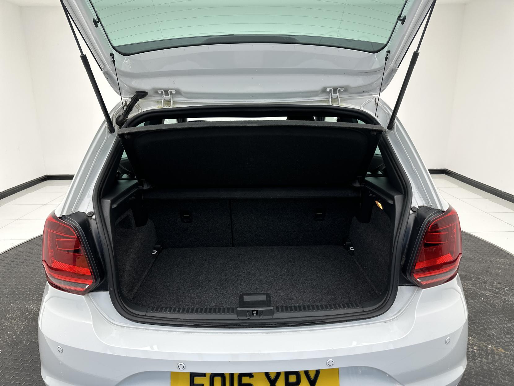 Volkswagen Polo 1.8 TSI BlueMotion Tech GTI Hatchback 3dr Petrol DSG Euro 6 (s/s) (192 ps)