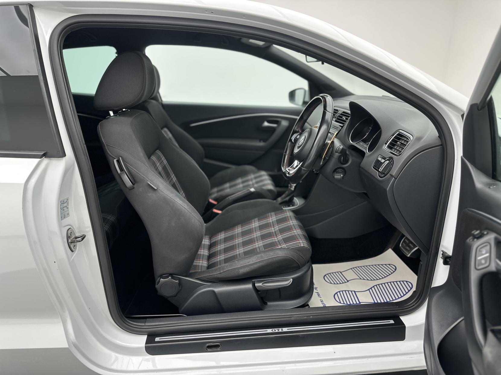 Volkswagen Polo 1.8 TSI BlueMotion Tech GTI Hatchback 3dr Petrol DSG Euro 6 (s/s) (192 ps)