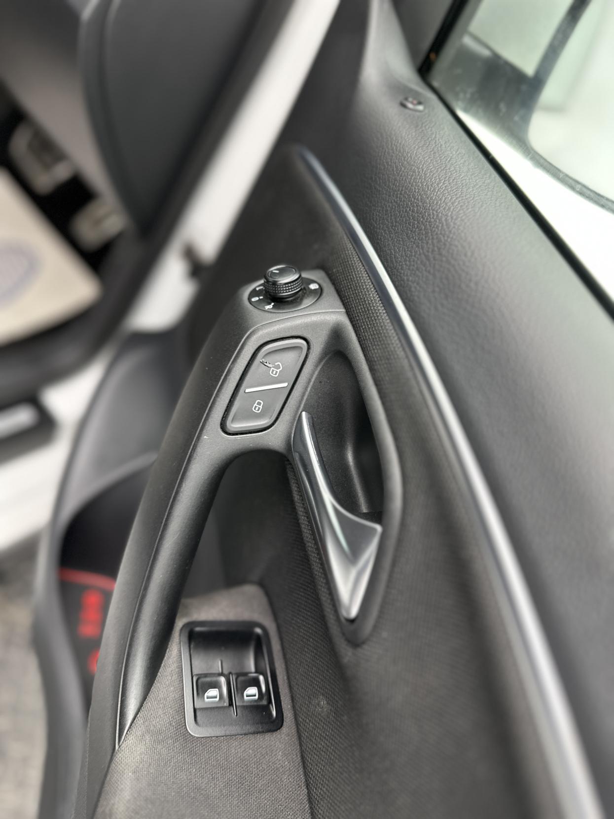 Volkswagen Polo 1.8 TSI BlueMotion Tech GTI Hatchback 3dr Petrol DSG Euro 6 (s/s) (192 ps)