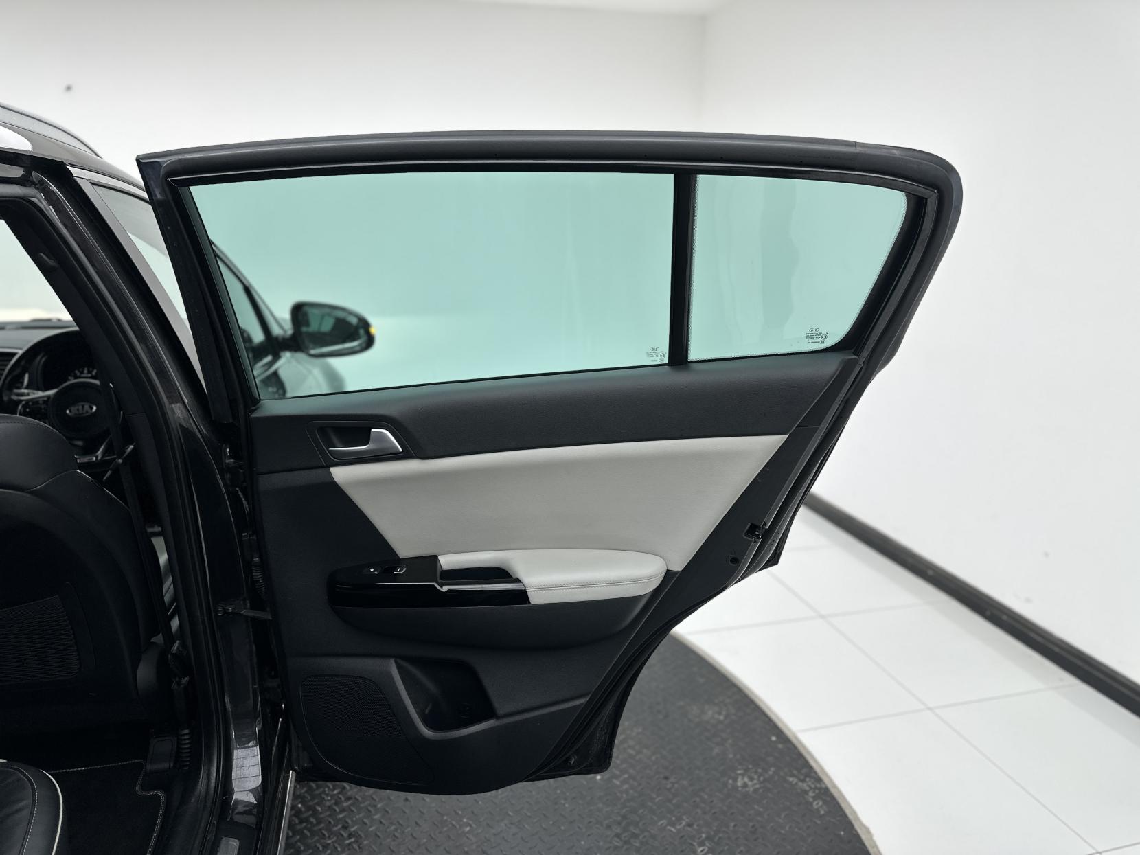 Kia Sportage 1.6 T-GDi GT-Line S SUV 5dr Petrol DCT AWD Euro 6 (174 bhp)