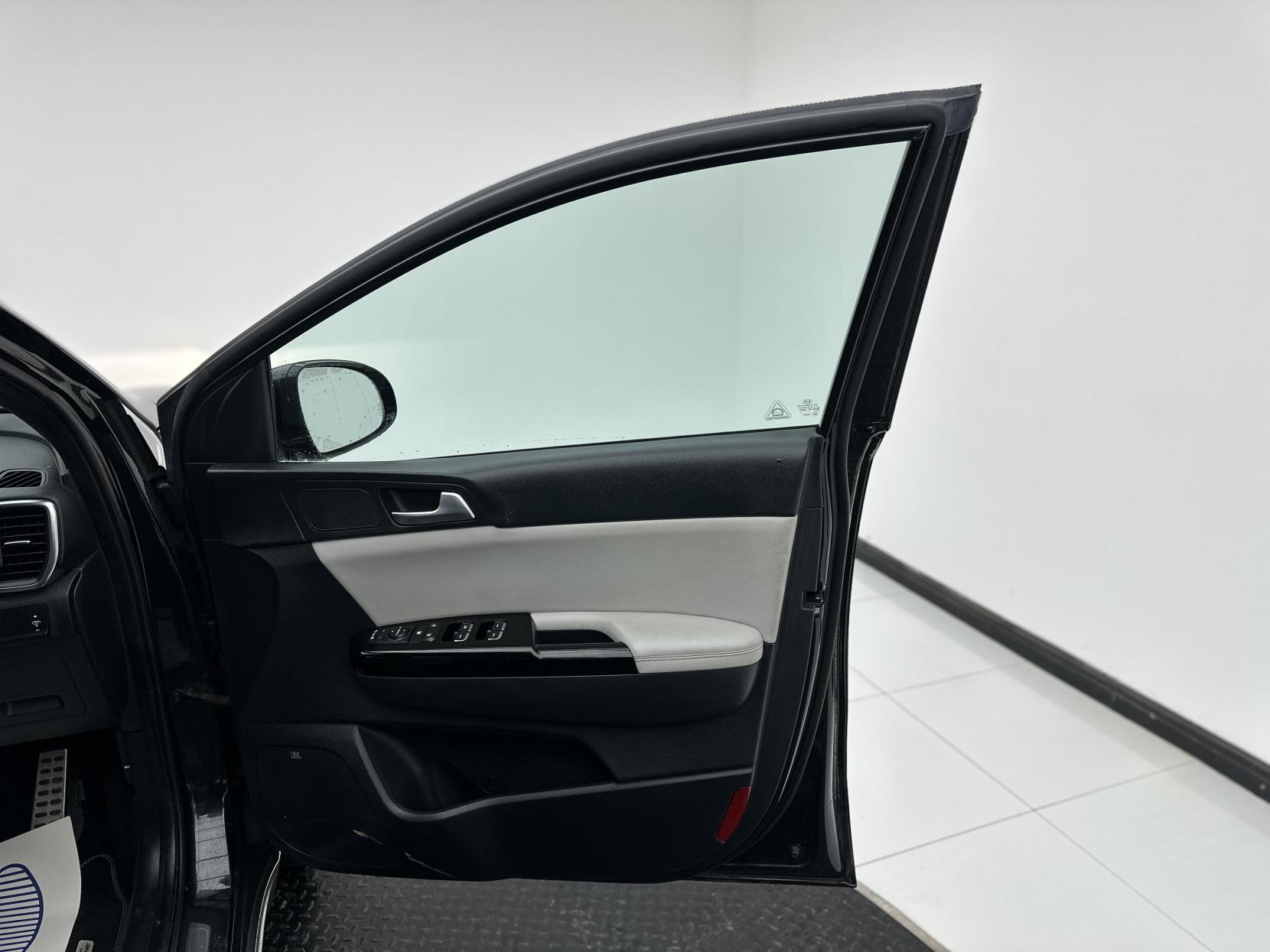 Kia Sportage 1.6 T-GDi GT-Line S SUV 5dr Petrol DCT AWD Euro 6 (174 bhp)