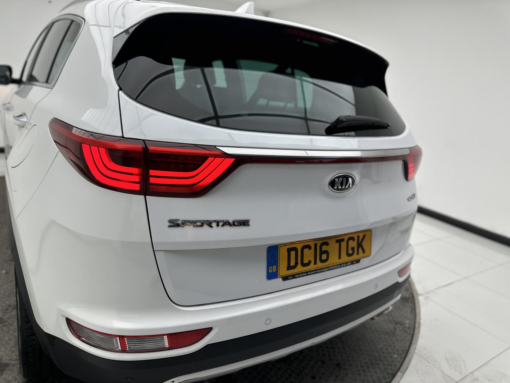 Kia Sportage 2.0 CRDi GT-Line SUV 5dr Diesel Auto AWD Euro 6 (134 bhp)