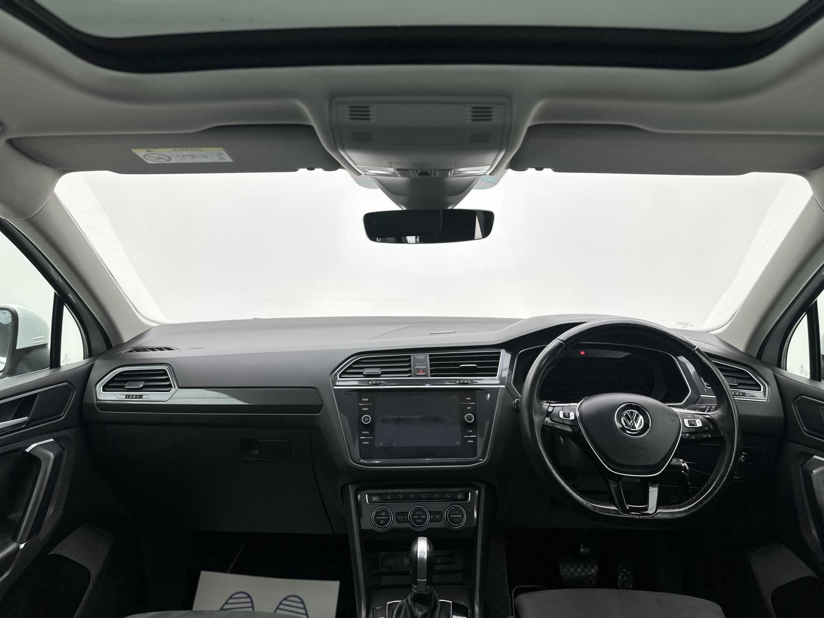 Volkswagen Tiguan 2.0 TDI SEL SUV 5dr Diesel DSG Euro 6 (s/s) (150 ps)