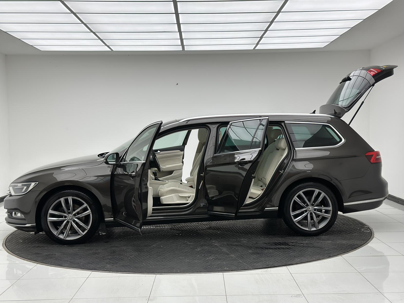 Volkswagen Passat TDI GT Estate 5dr Diesel DSG Euro (s/s