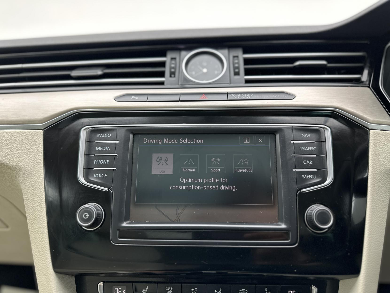 Volkswagen Passat 2.0 TDI GT Estate 5dr Diesel DSG Euro 6 (s/s) (150 ps)