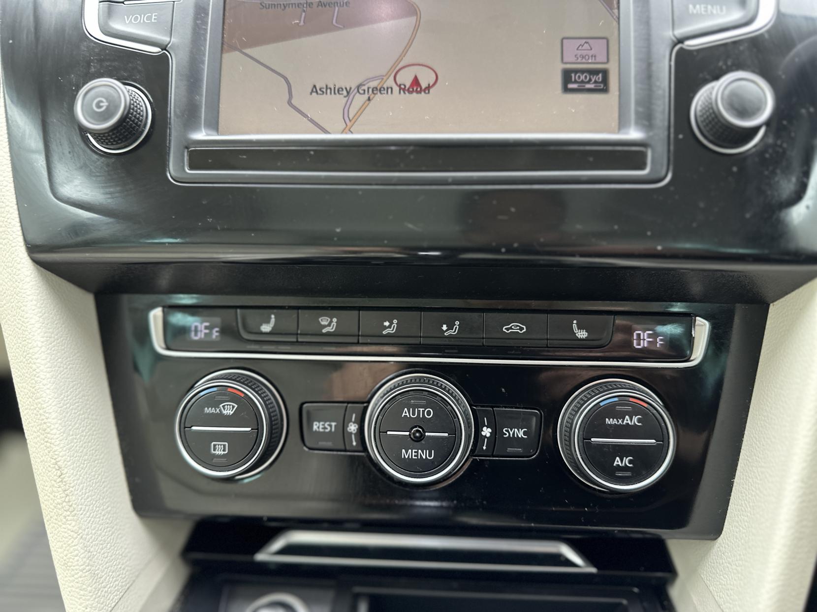 Volkswagen Passat 2.0 TDI GT Estate 5dr Diesel DSG Euro 6 (s/s) (150 ps)