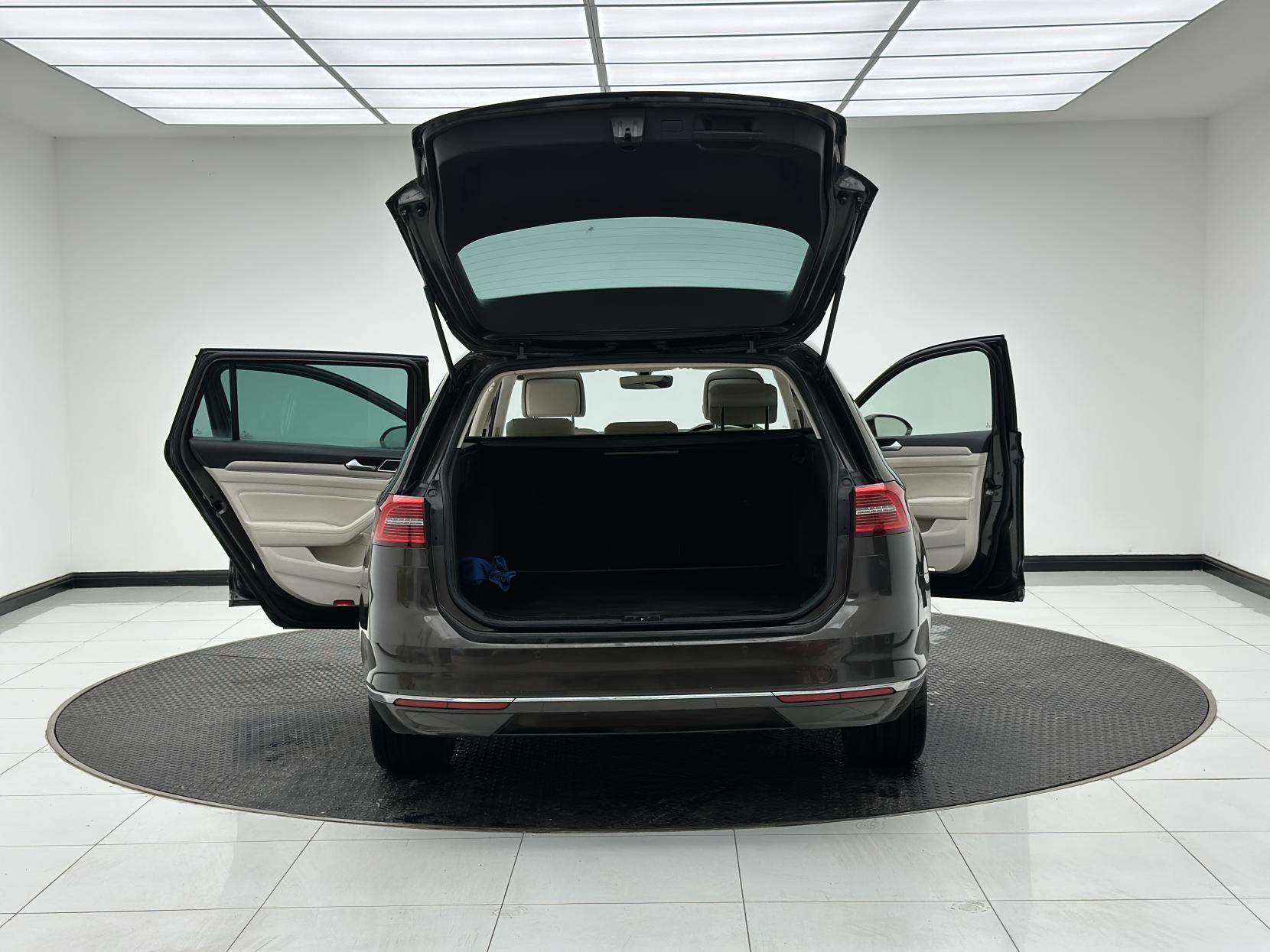 Volkswagen Passat 2.0 TDI GT Estate 5dr Diesel DSG Euro 6 (s/s) (150 ps)