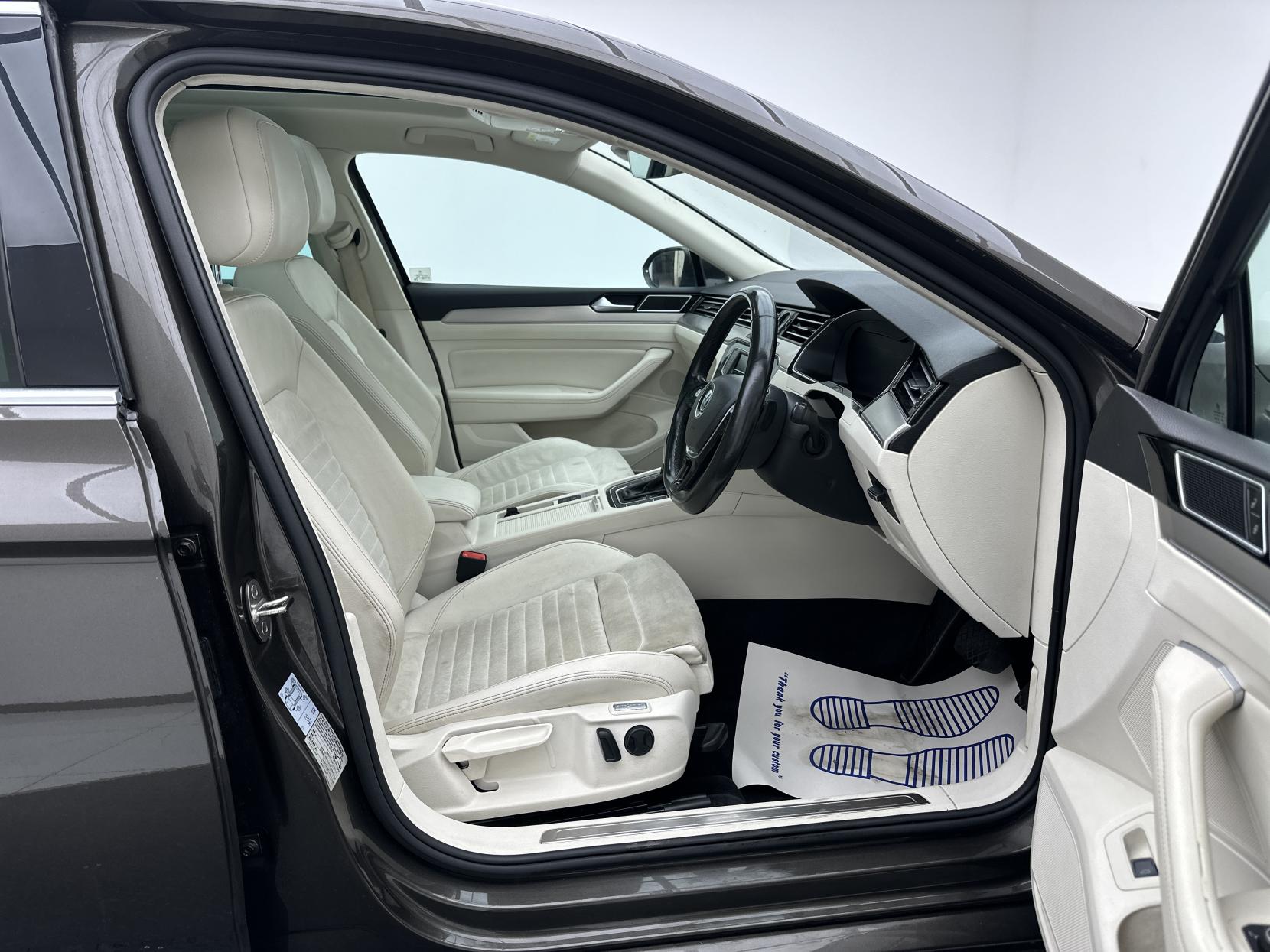 Volkswagen Passat 2.0 TDI GT Estate 5dr Diesel DSG Euro 6 (s/s) (150 ps)