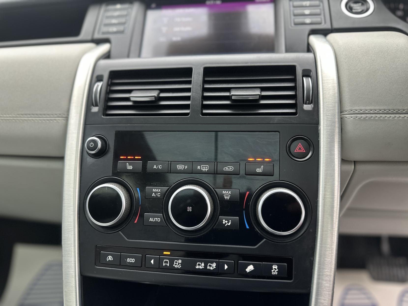 Land Rover Discovery Sport 2.0 TD4 SE Tech SUV 5dr Diesel Auto 4WD Euro 6 (s/s) (180 ps)