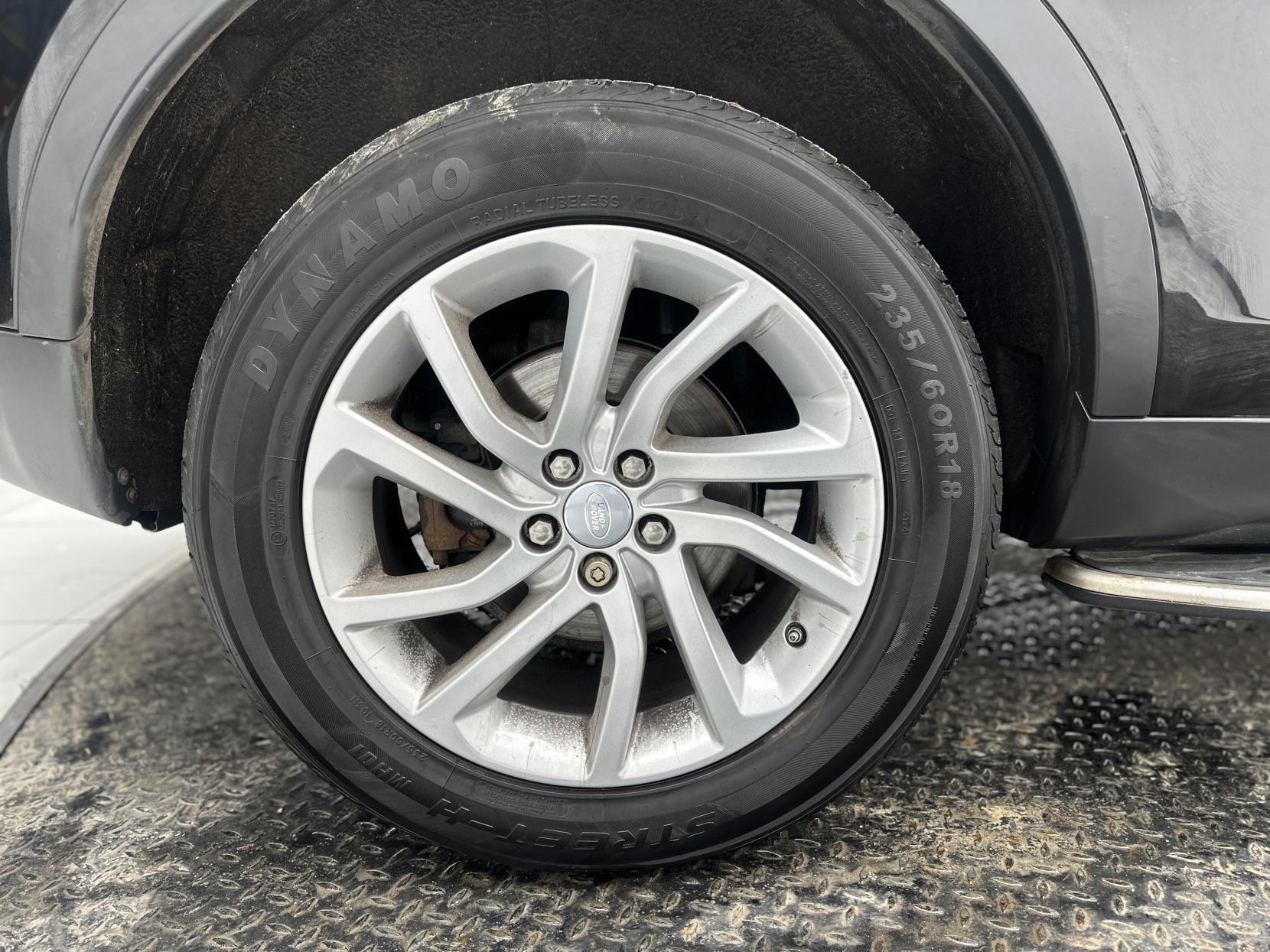 Land Rover Discovery Sport 2.0 TD4 SE Tech SUV 5dr Diesel Auto 4WD Euro 6 (s/s) (180 ps)