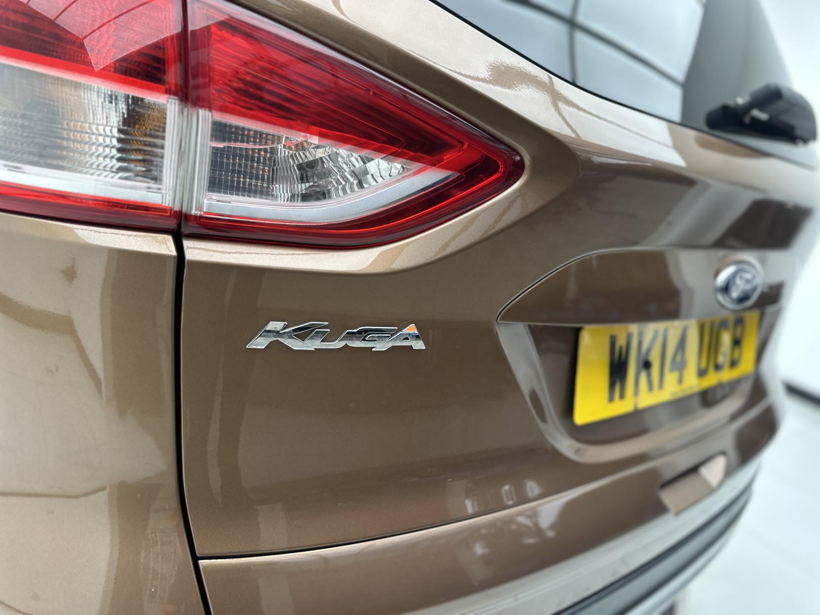 Ford Kuga 2.0 TDCi Titanium SUV 5dr Diesel Powershift AWD Euro 5 (163 ps)