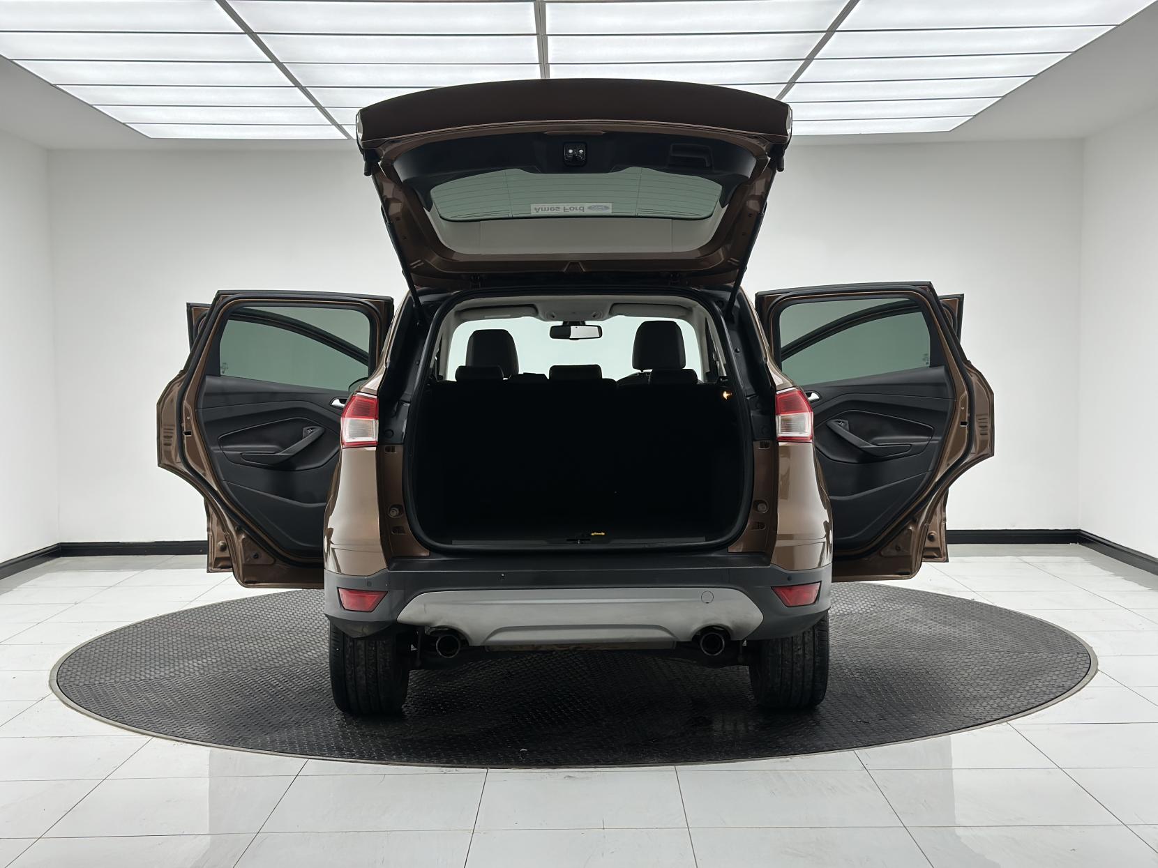 Ford Kuga 2.0 TDCi Titanium SUV 5dr Diesel Powershift AWD Euro 5 (163 ps)