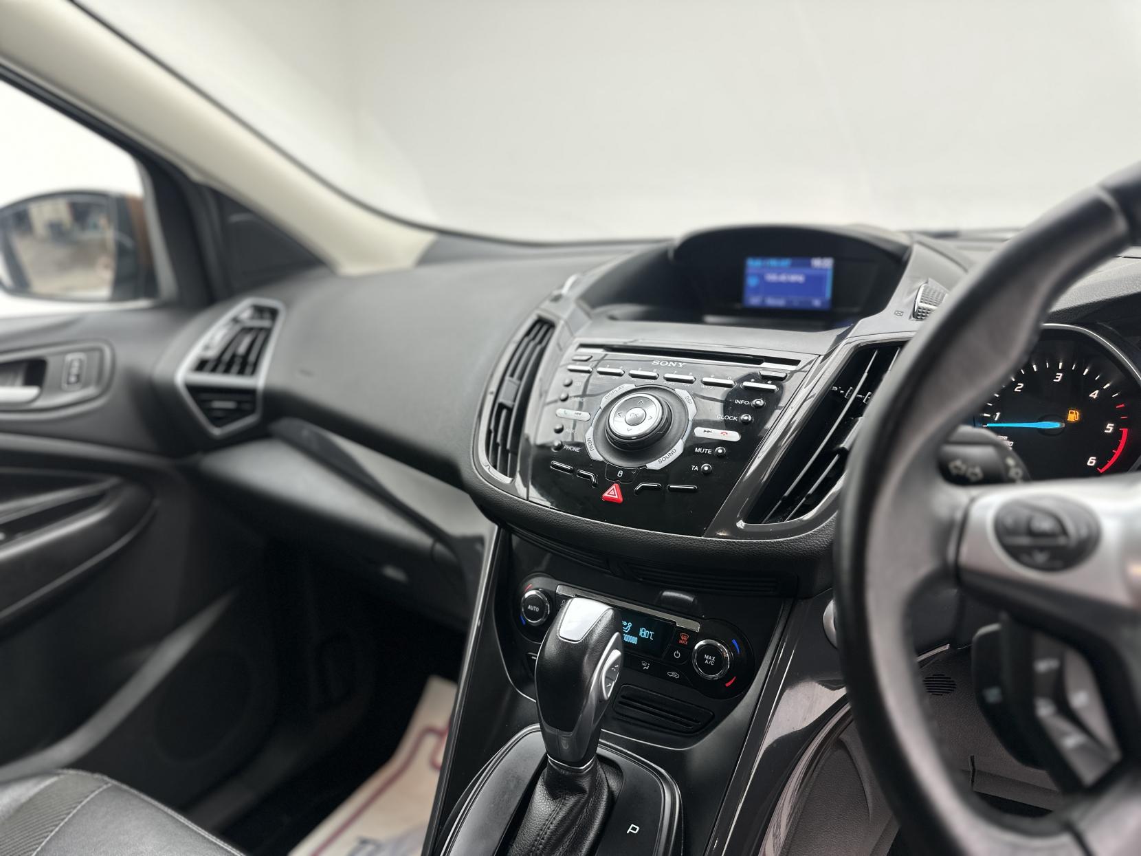 Ford Kuga 2.0 TDCi Titanium SUV 5dr Diesel Powershift AWD Euro 5 (163 ps)
