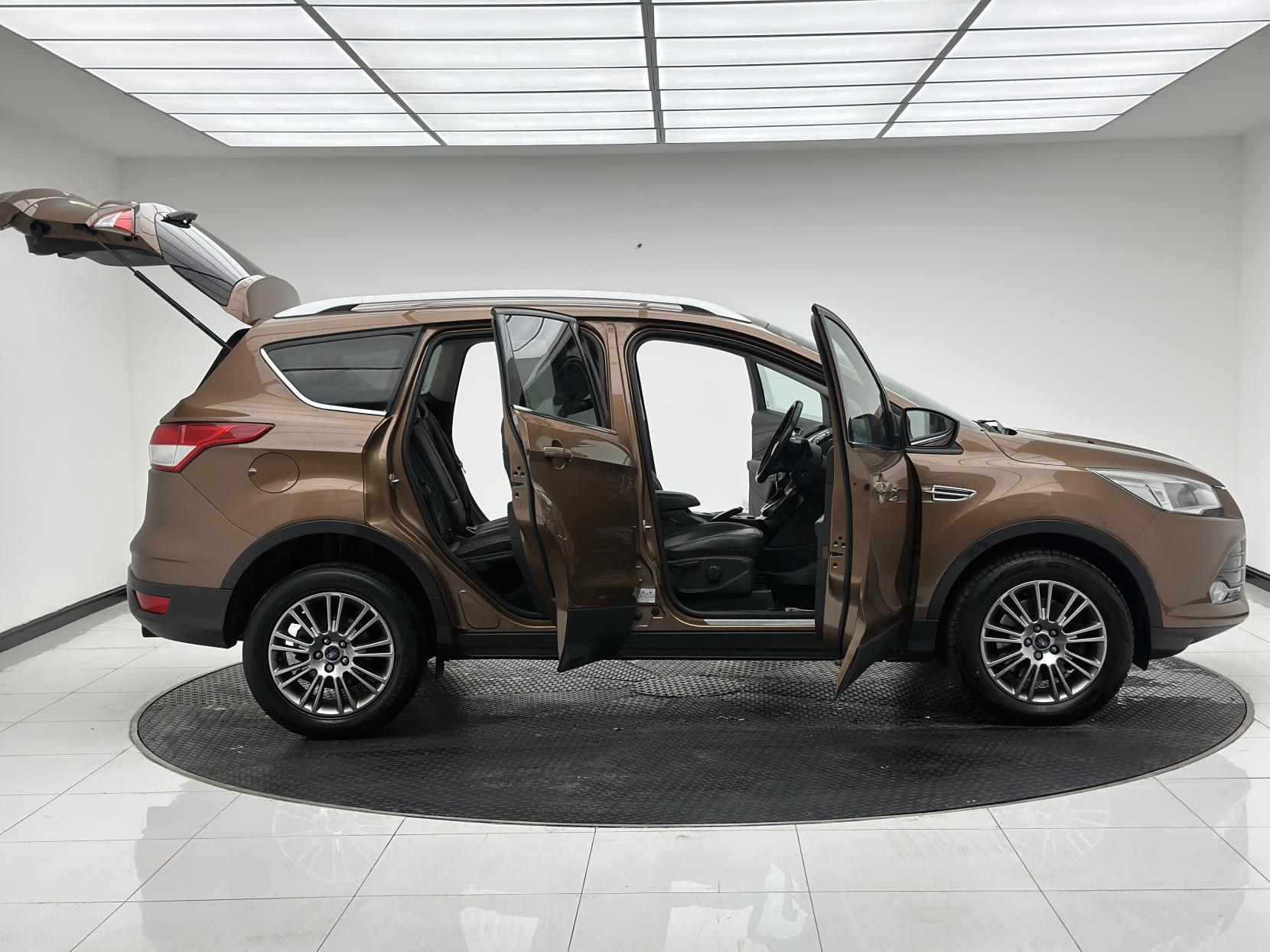 Ford Kuga 2.0 TDCi Titanium SUV 5dr Diesel Powershift AWD Euro 5 (163 ps)