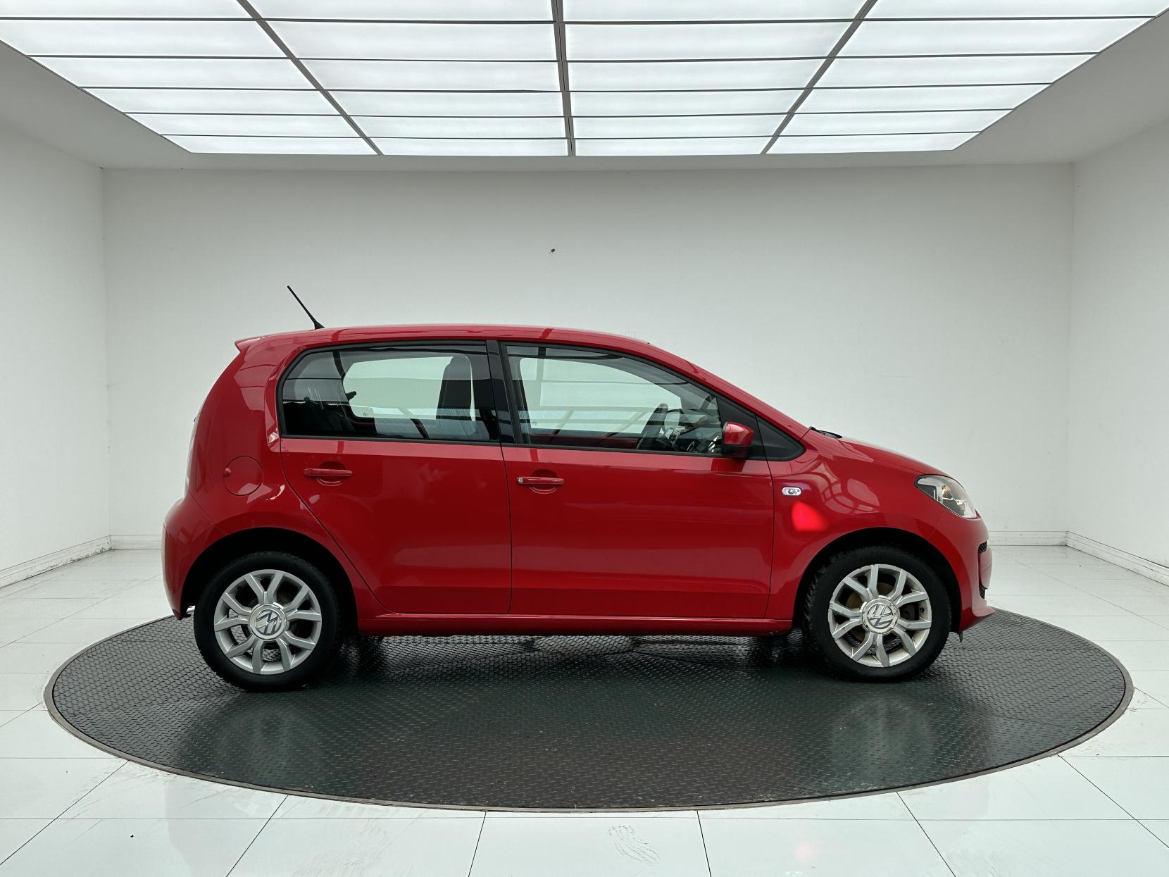 Volkswagen up! 1.0 Move up! Hatchback 5dr Petrol ASG Euro 5 (60 ps)