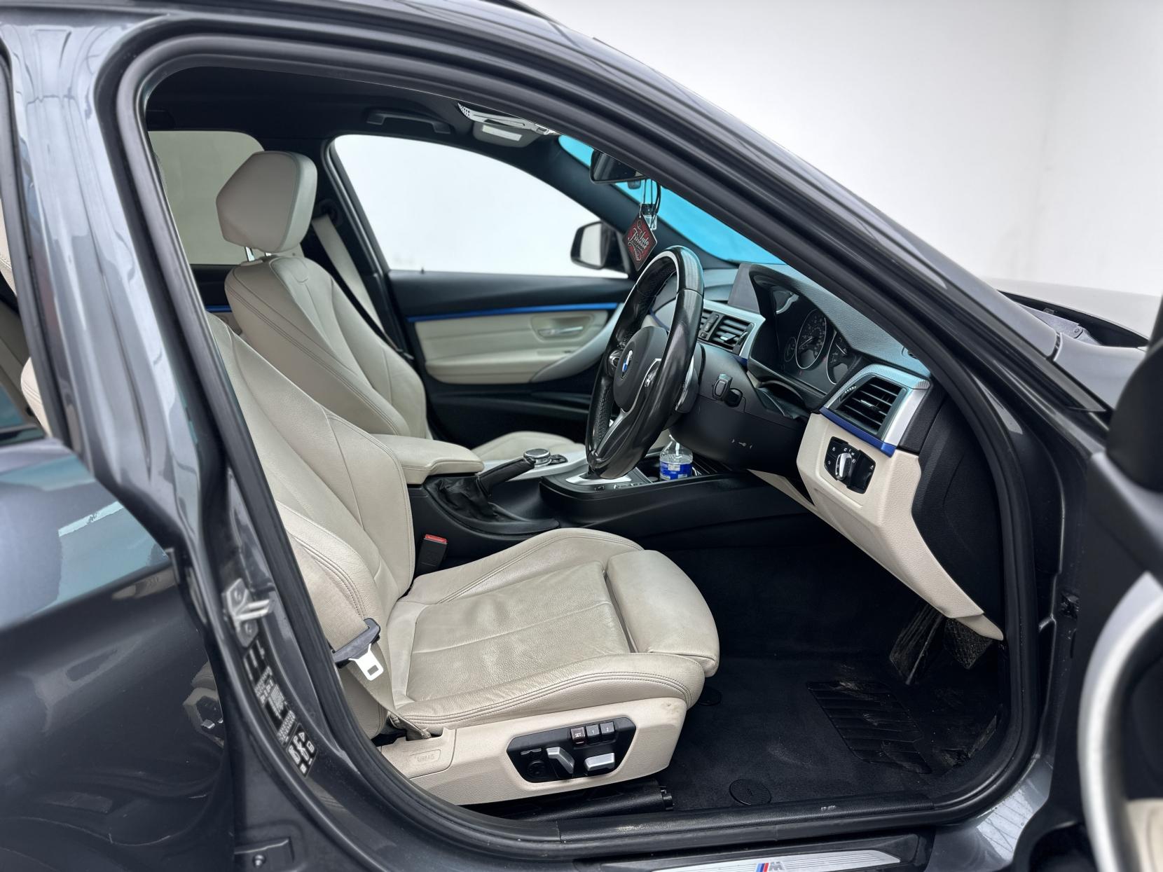 BMW 3 Series 3.0 335d M Sport Touring 5dr Diesel Auto xDrive Euro 6 (s/s) (313 ps)