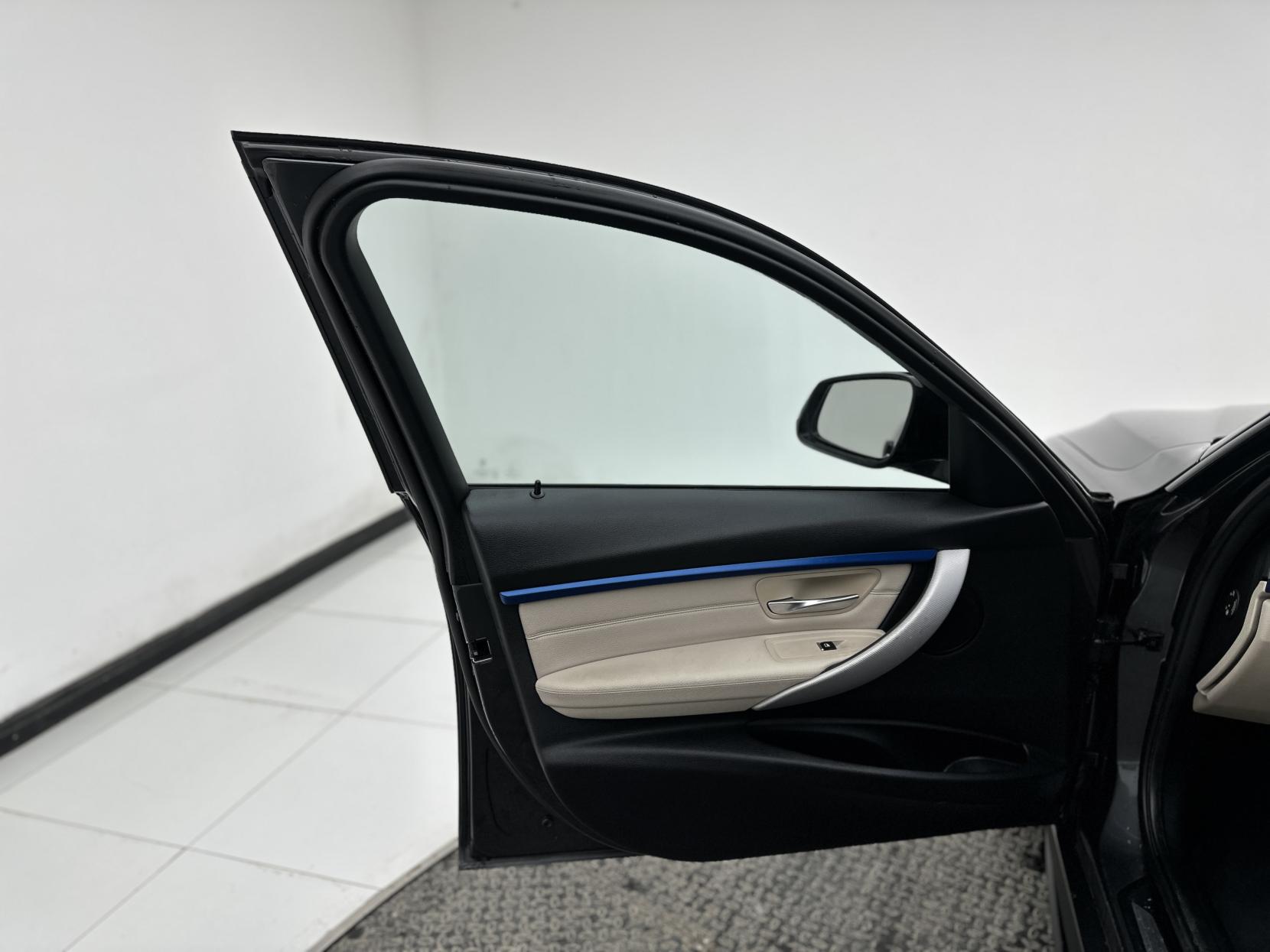 BMW 3 Series 3.0 335d M Sport Touring 5dr Diesel Auto xDrive Euro 6 (s/s) (313 ps)