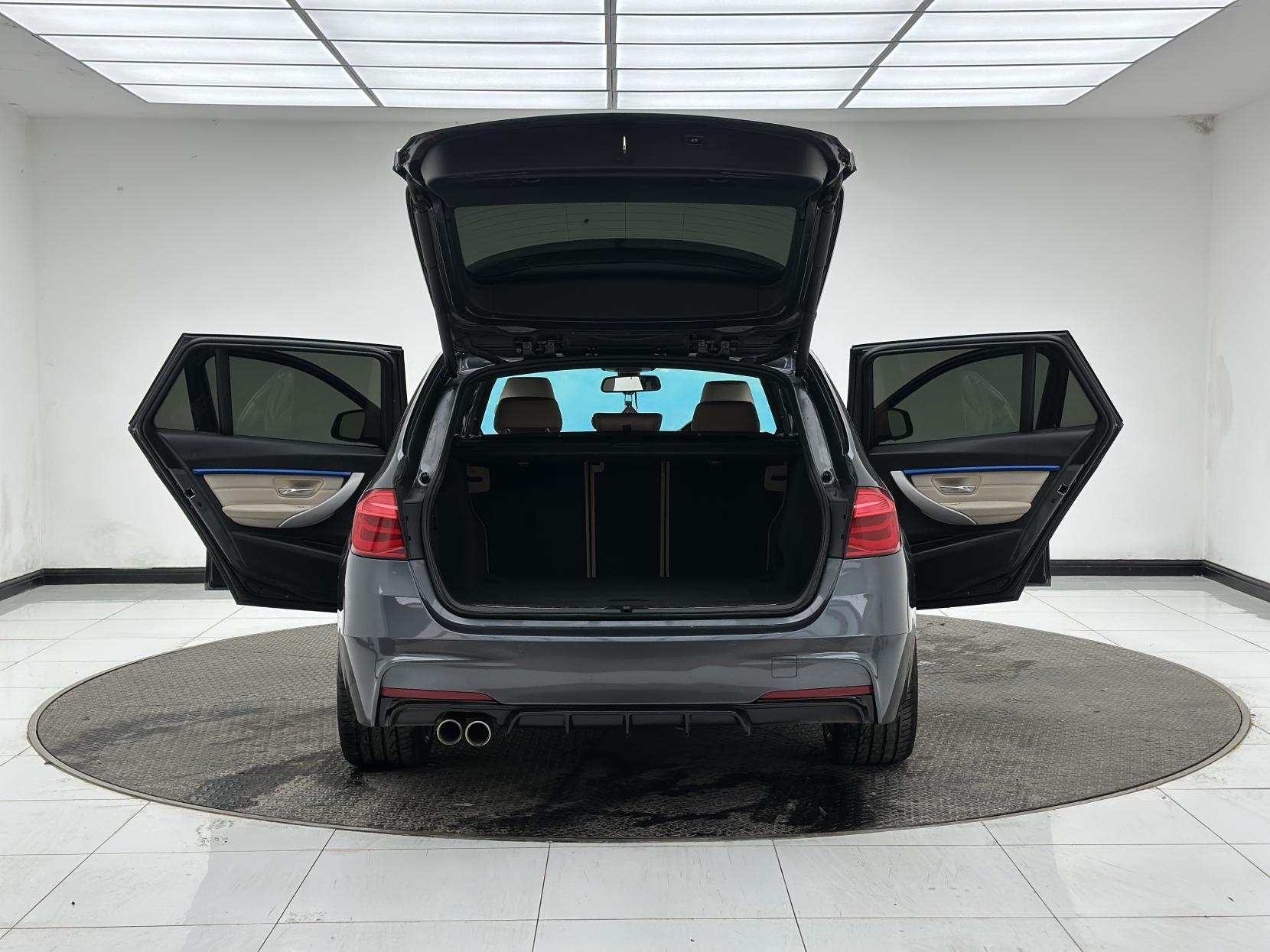 BMW 3 Series 3.0 335d M Sport Touring 5dr Diesel Auto xDrive Euro 6 (s/s) (313 ps)