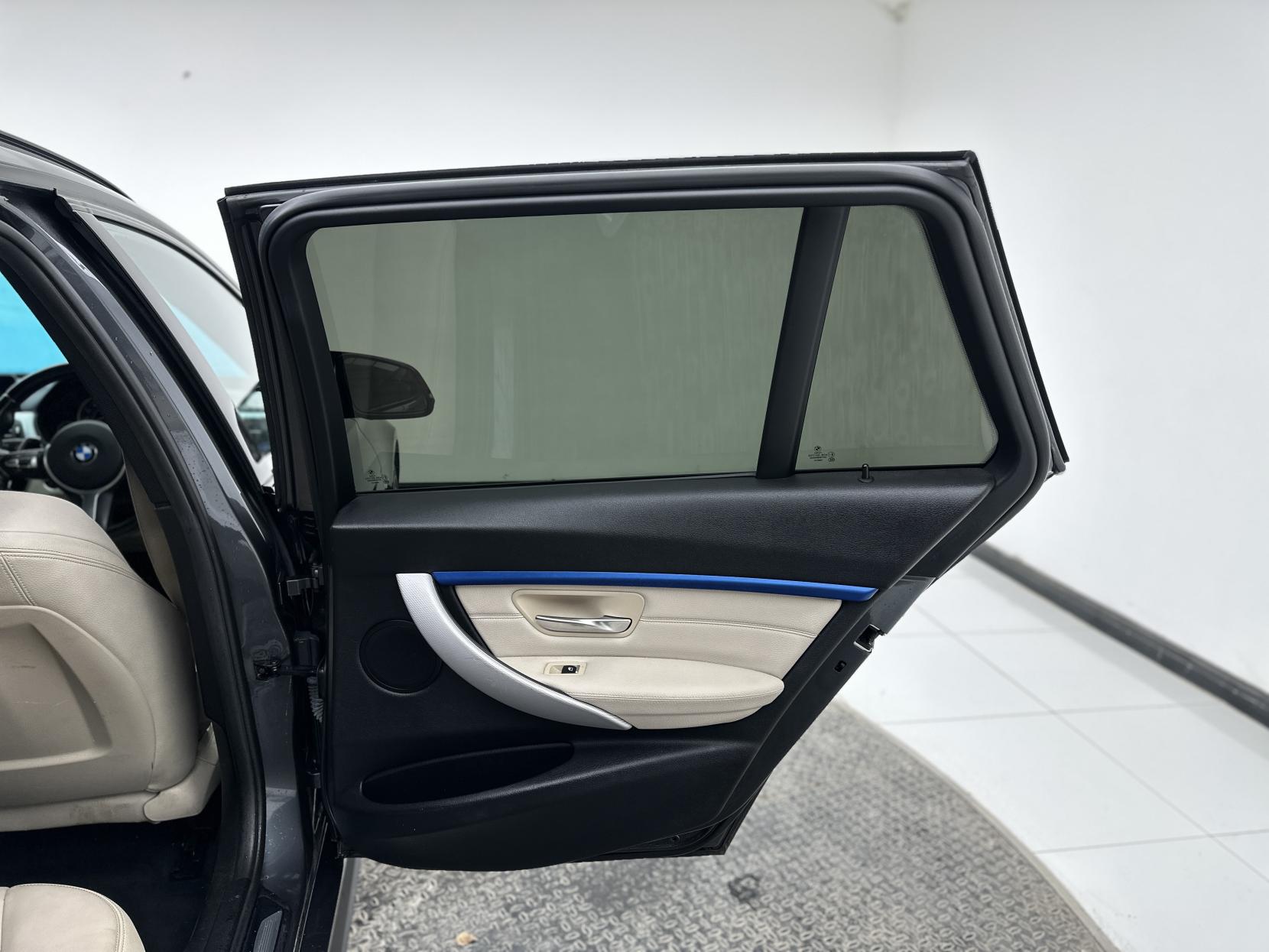 BMW 3 Series 3.0 335d M Sport Touring 5dr Diesel Auto xDrive Euro 6 (s/s) (313 ps)