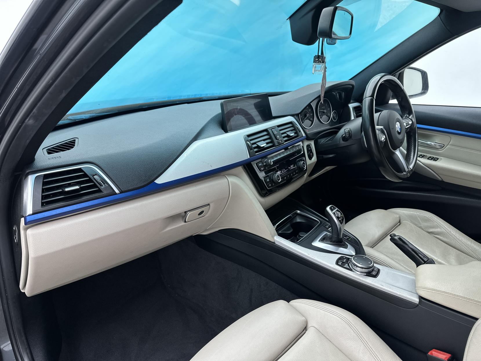 BMW 3 Series 3.0 335d M Sport Touring 5dr Diesel Auto xDrive Euro 6 (s/s) (313 ps)