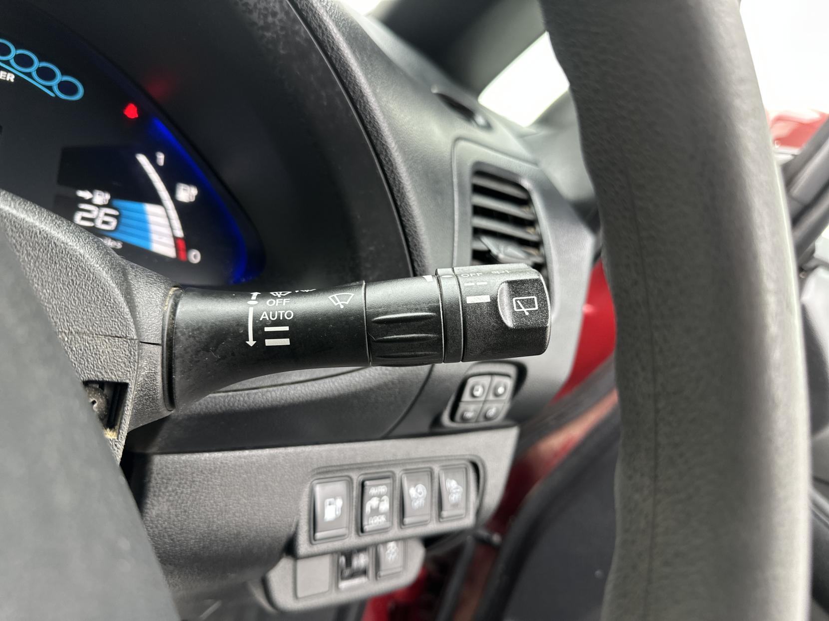 Nissan Leaf 24kWh Acenta Hatchback 5dr Electric Auto (107 bhp)