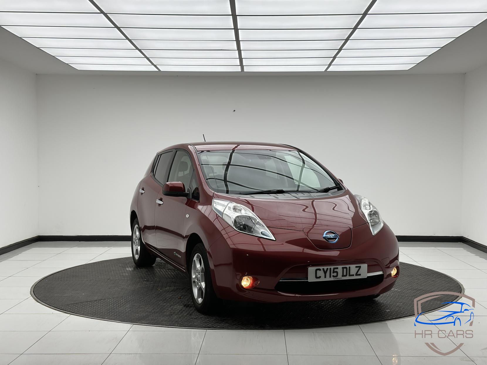 Nissan Leaf 24kWh Acenta Hatchback 5dr Electric Auto (107 bhp)