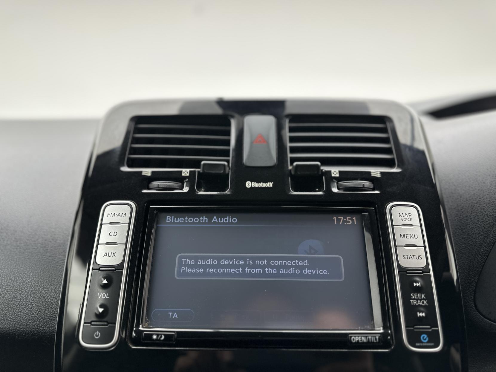 Nissan Leaf 24kWh Acenta Hatchback 5dr Electric Auto (107 bhp)