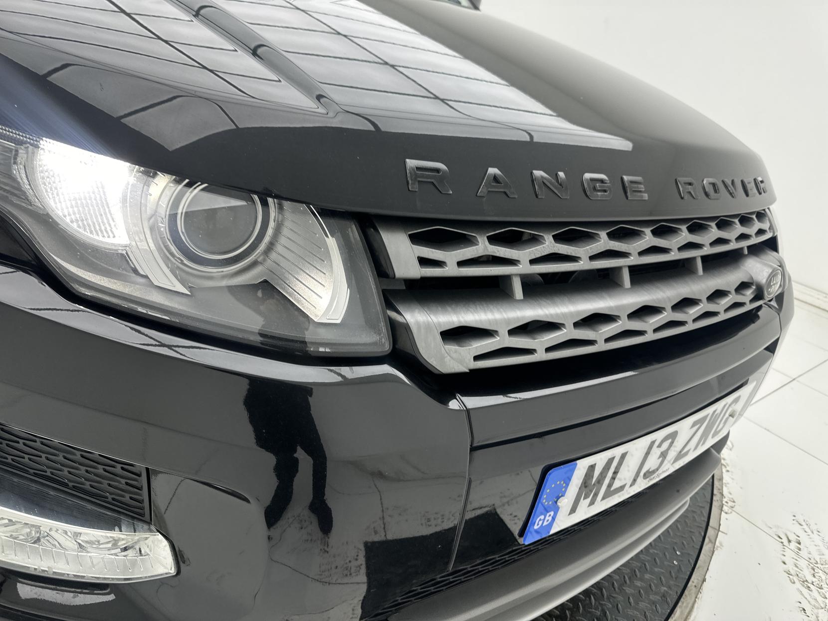 Land Rover Range Rover Evoque 2.2 SD4 Pure SUV 5dr Diesel Manual 4WD Euro 5 (s/s) (190 ps)