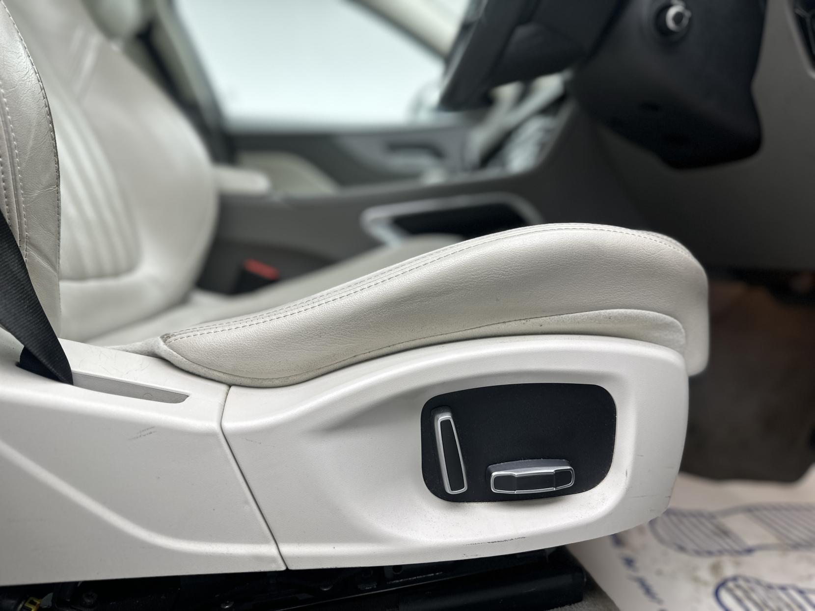 Jaguar F-PACE 2.0 D180 Portfolio SUV 5dr Diesel Auto AWD Euro 6 (s/s) (180 ps)