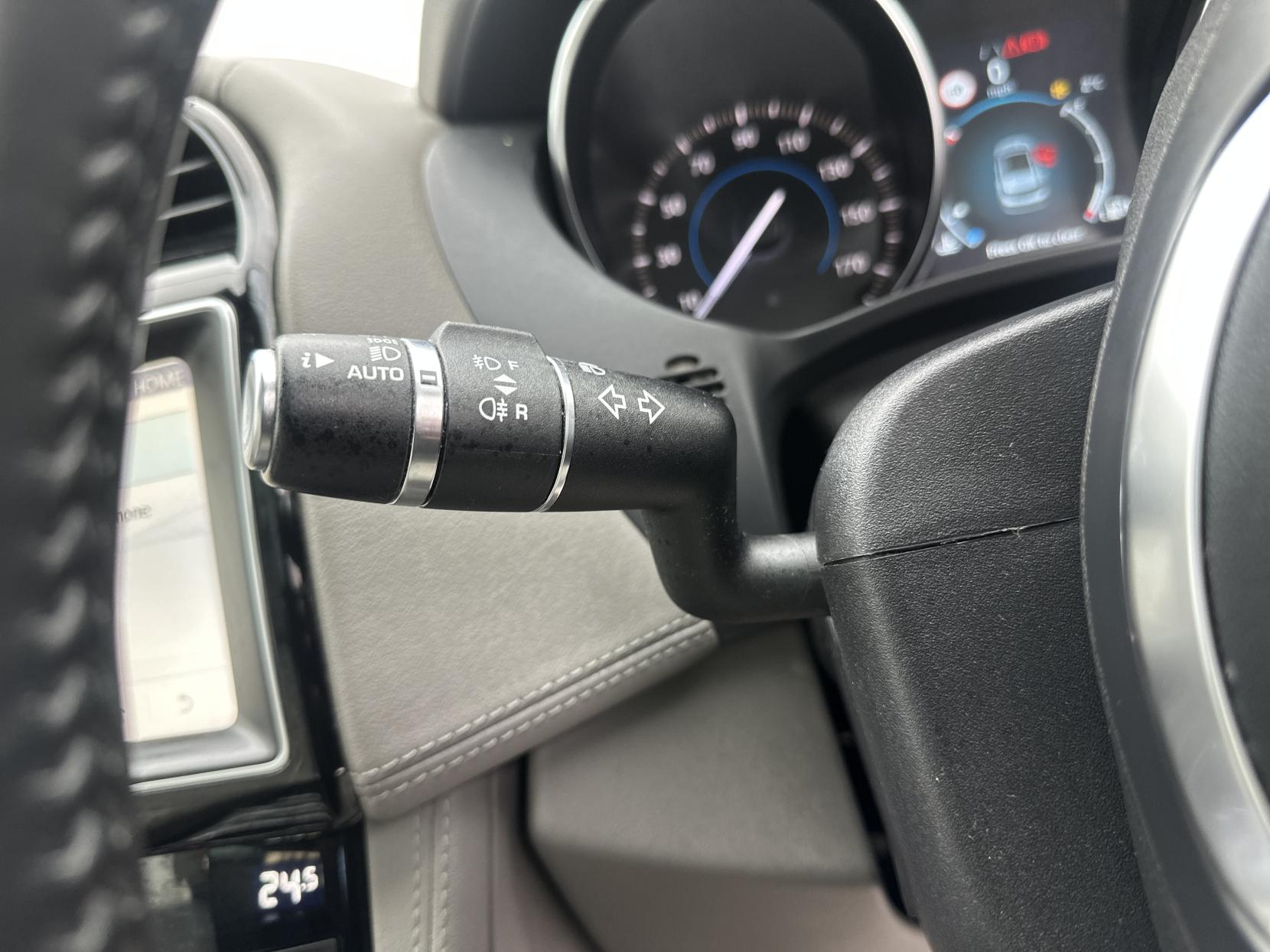 Jaguar F-PACE 2.0 D180 Portfolio SUV 5dr Diesel Auto AWD Euro 6 (s/s) (180 ps)