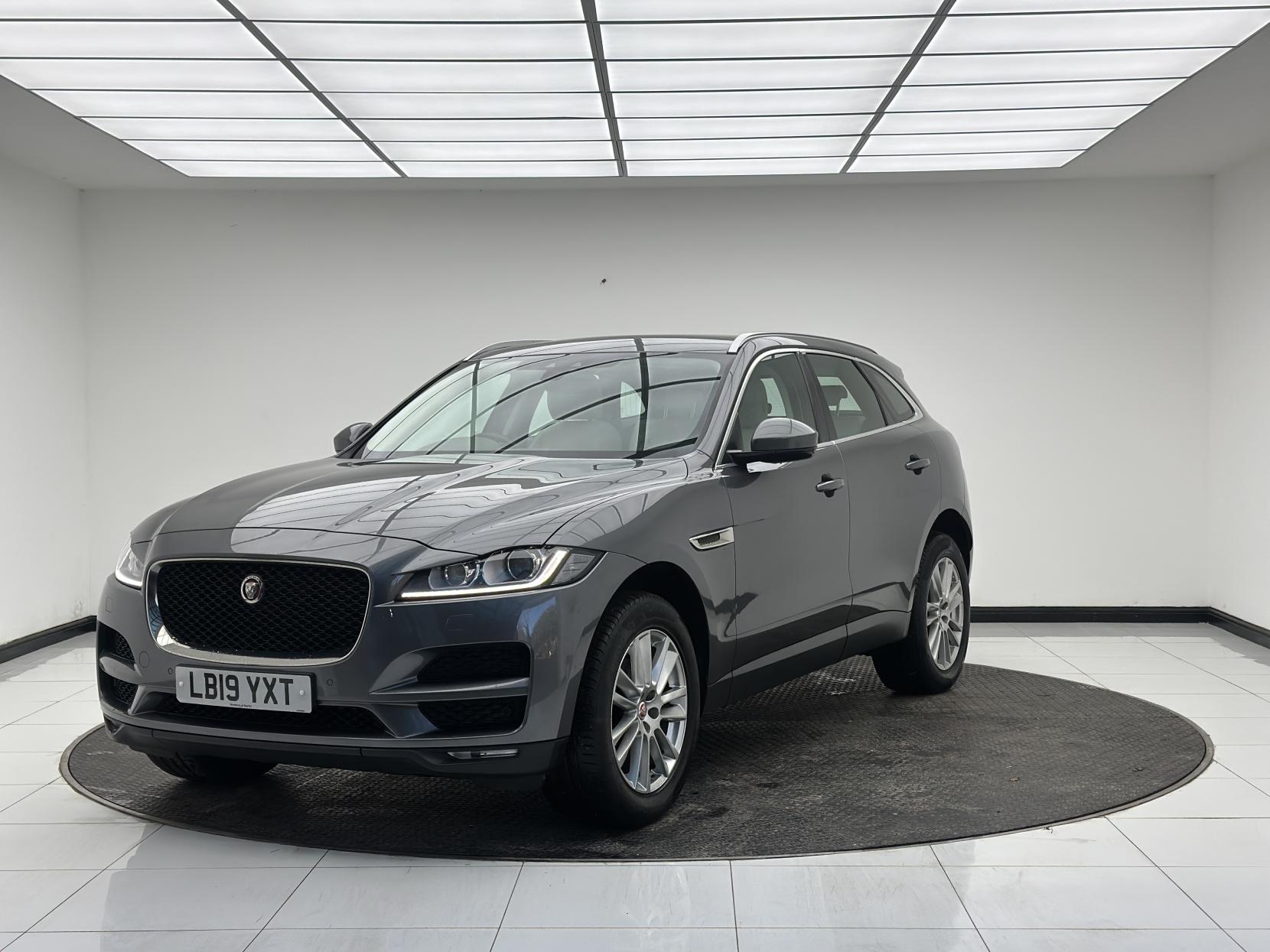 Jaguar F-PACE 2.0 D180 Portfolio SUV 5dr Diesel Auto AWD Euro 6 (s/s) (180 ps)