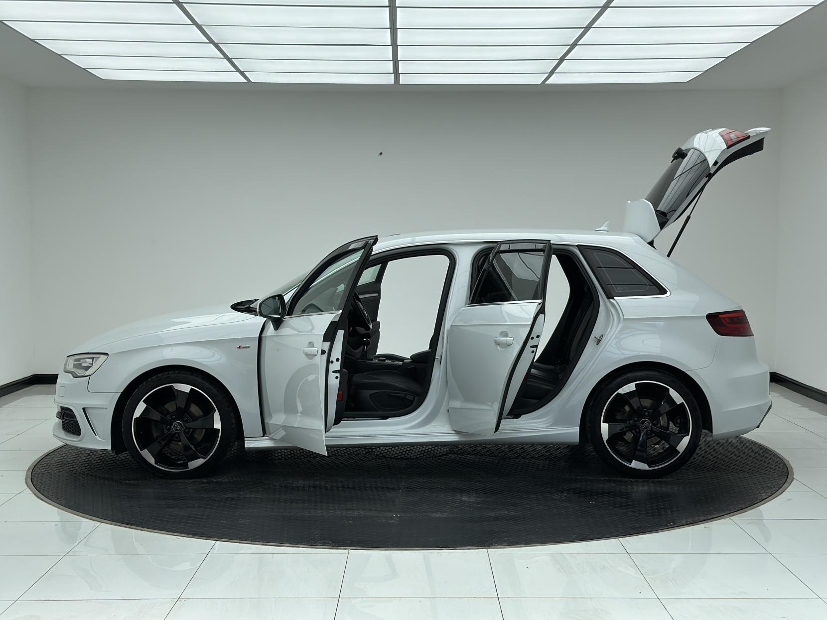 Audi A3 2.0 TDI S line Sportback 5dr Diesel Manual Euro 5 (s/s) (150 ps)