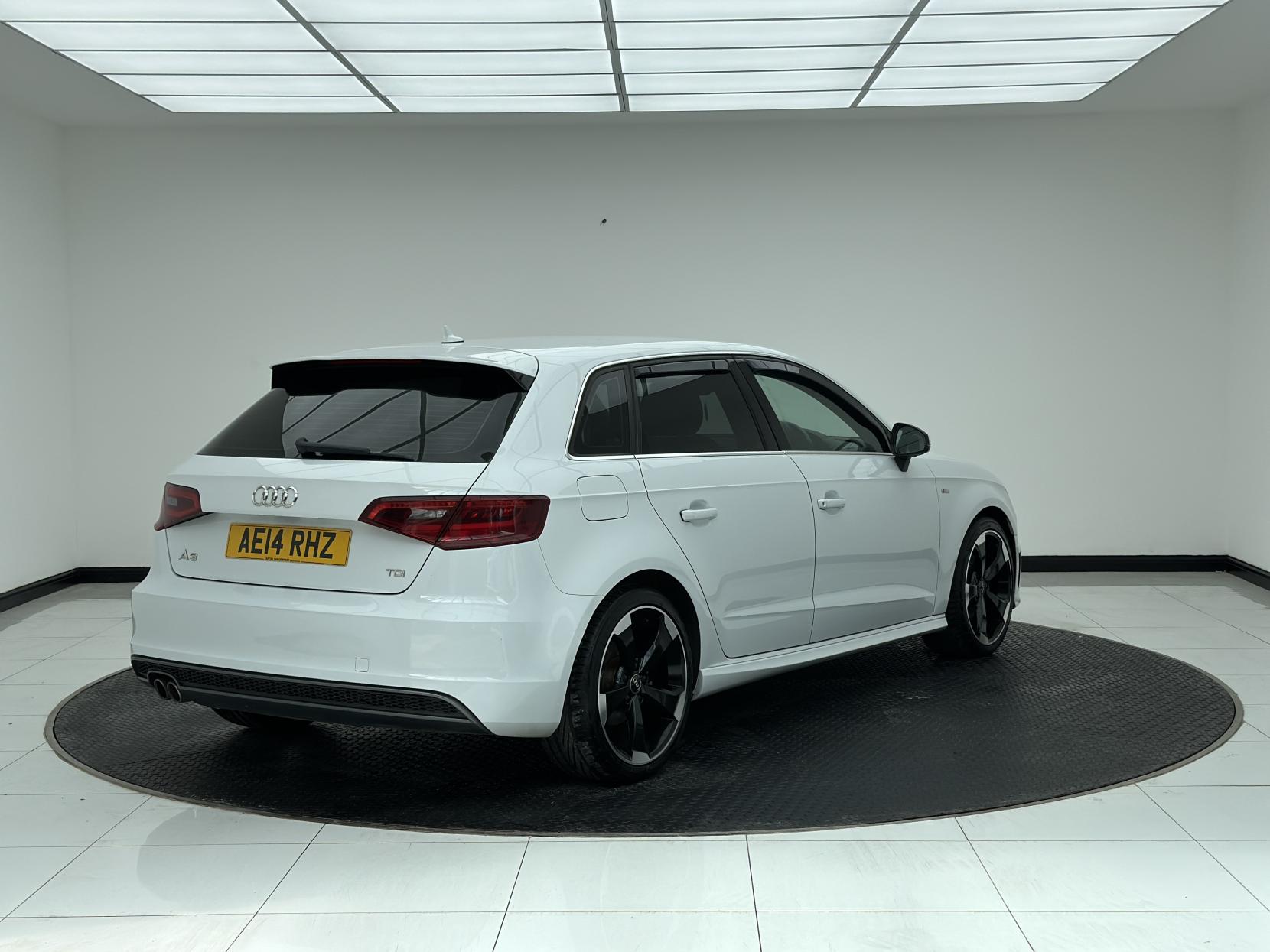 Audi A3 2.0 TDI S line Sportback 5dr Diesel Manual Euro 5 (s/s) (150 ps)
