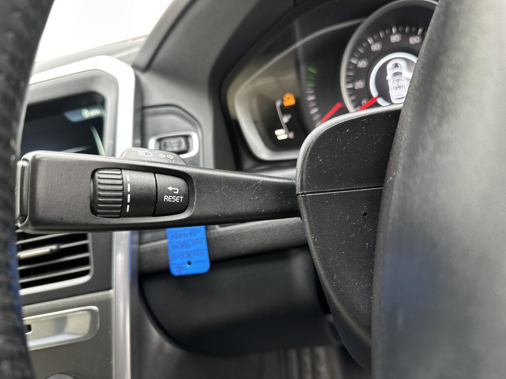 Volvo XC60 2.0 D4 SE Nav SUV 5dr Diesel Geartronic Euro 6 (s/s) (181 ps)