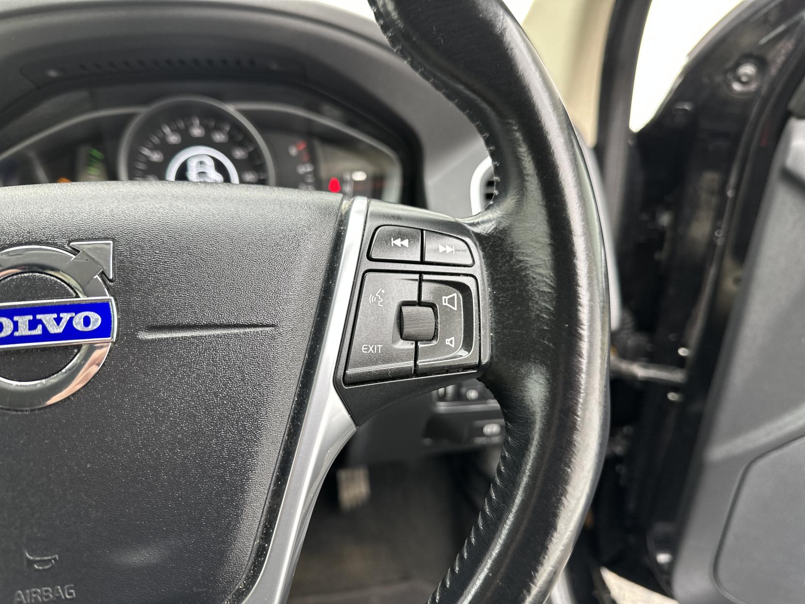 Volvo XC60 2.0 D4 SE Nav SUV 5dr Diesel Geartronic Euro 6 (s/s) (181 ps)