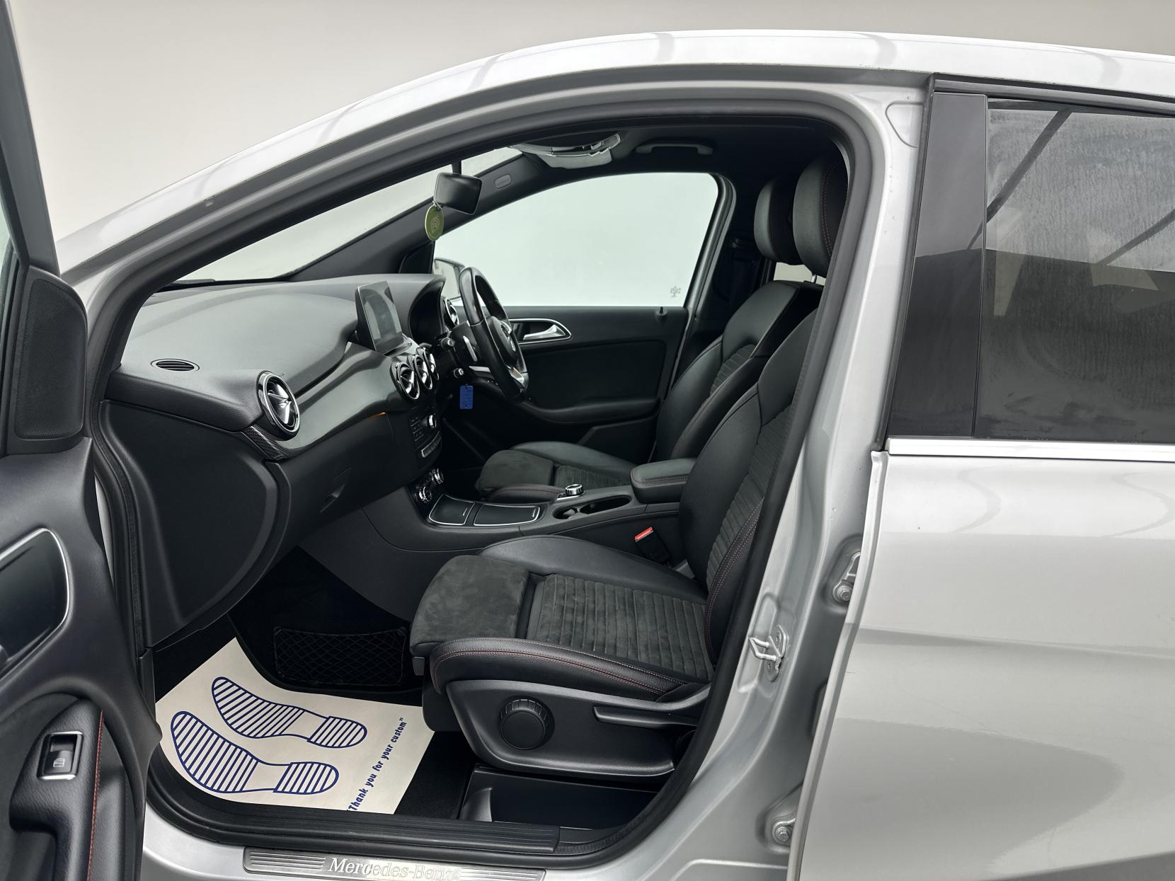 Mercedes-Benz B Class 1.6 B180 AMG Line MPV 5dr Petrol 7G-DCT Euro 6 (s/s) (122 ps)