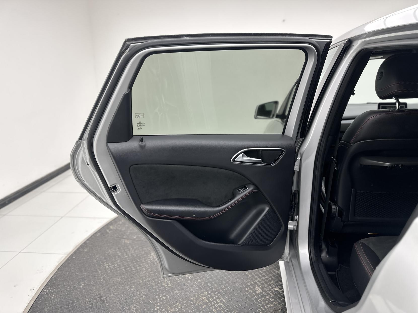 Mercedes-Benz B Class 1.6 B180 AMG Line MPV 5dr Petrol 7G-DCT Euro 6 (s/s) (122 ps)